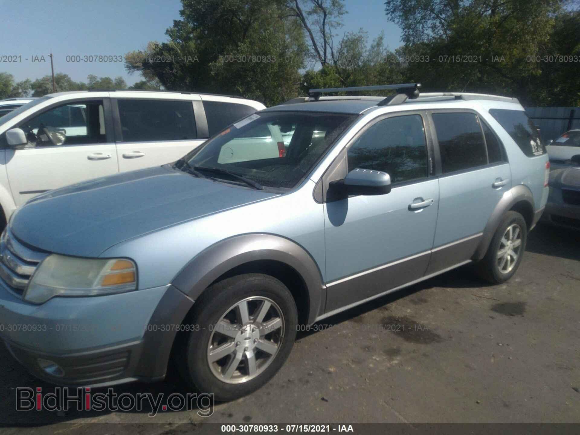 2008 FORD TAURUS X - VIN: 1FMDK02W98GA34207 - Photo 2