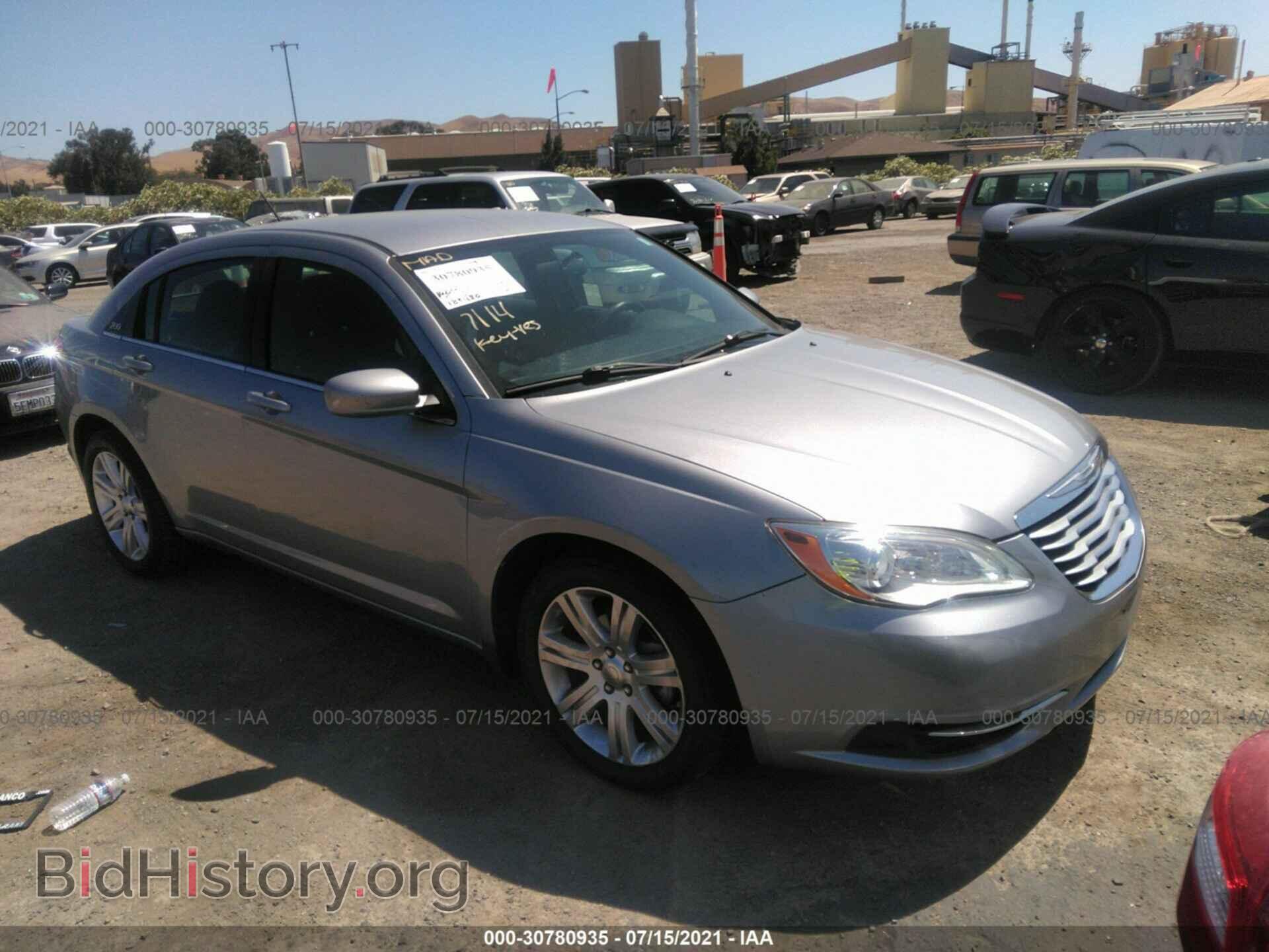 Фотография 1C3CCBAB1DN639906 - CHRYSLER 200 2013
