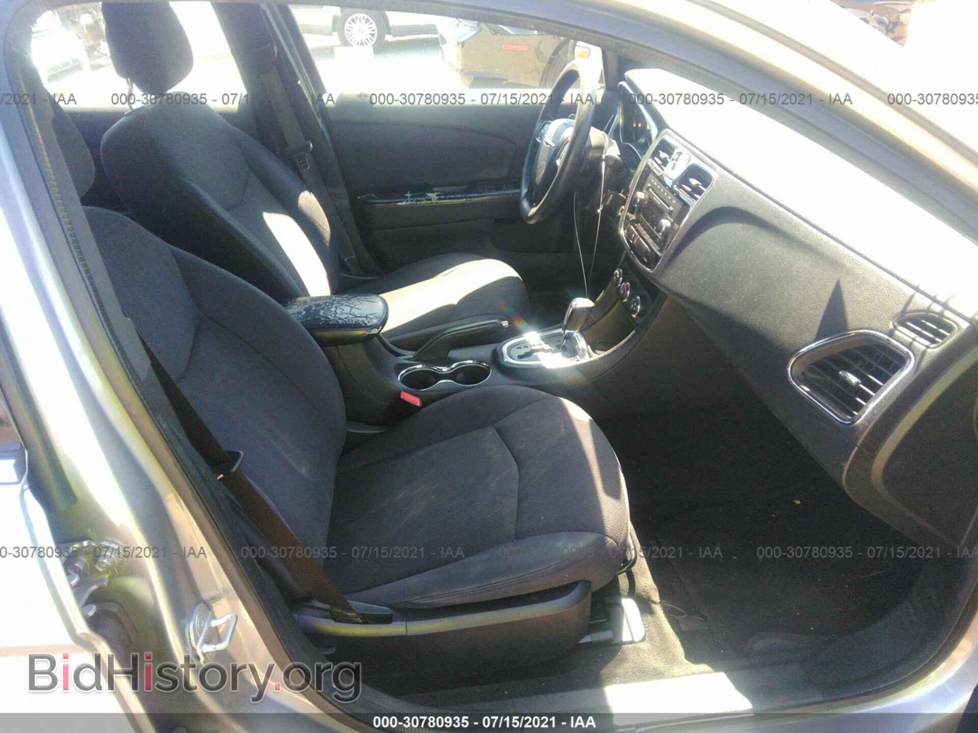 2013 CHRYSLER 200 - VIN: 1C3CCBAB1DN639906 - Фото 5