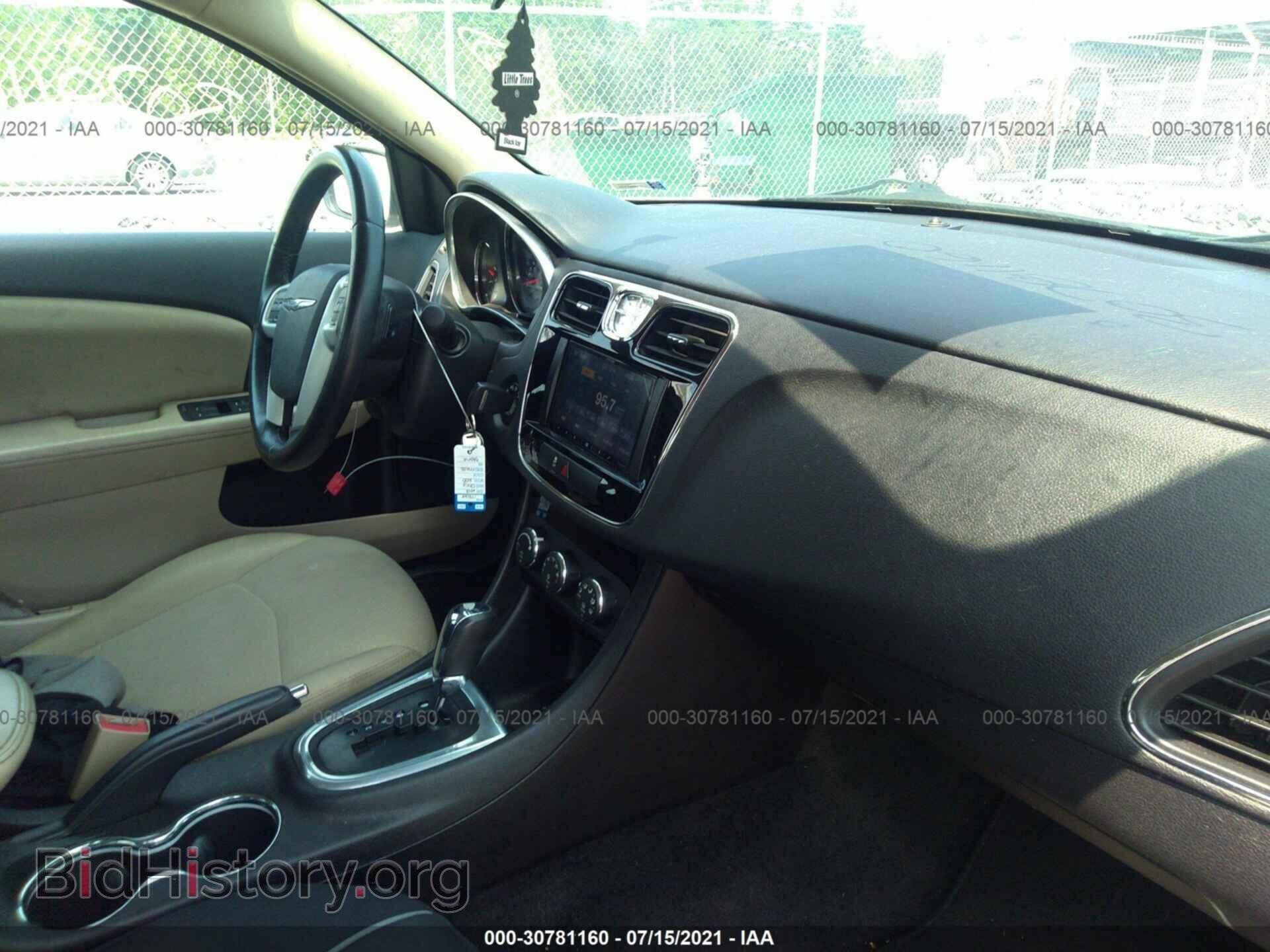 2013 CHRYSLER 200 - VIN: 1C3CCBBG7DN731855 - Фото 5