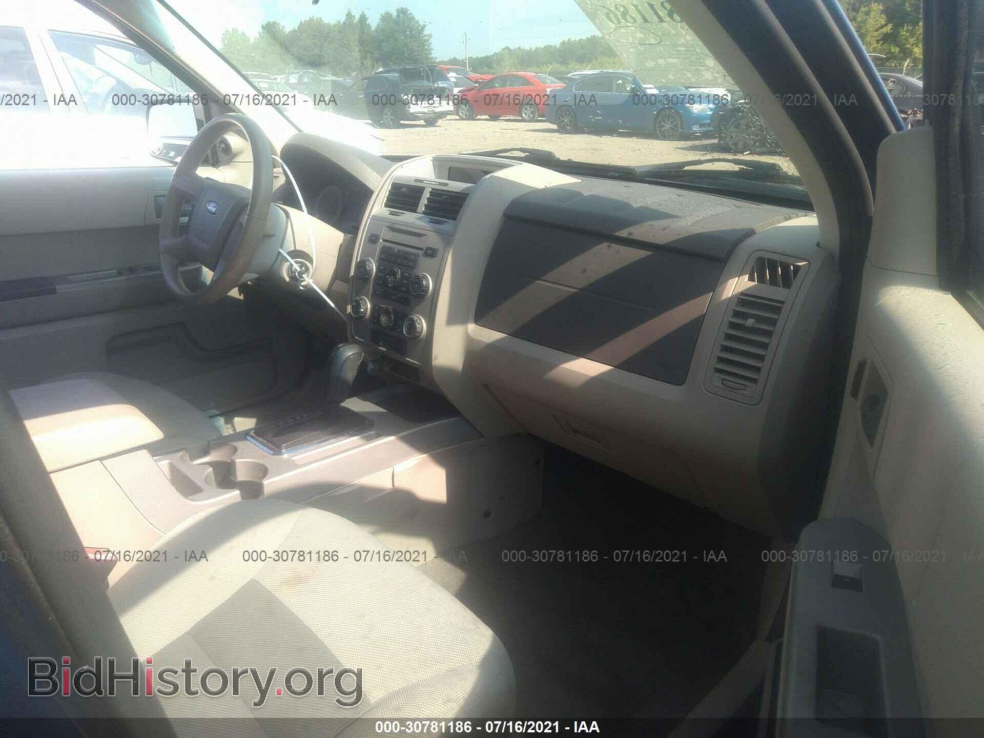 2008 FORD ESCAPE - VIN: 1FMCU93178KC91036 - Фото 5