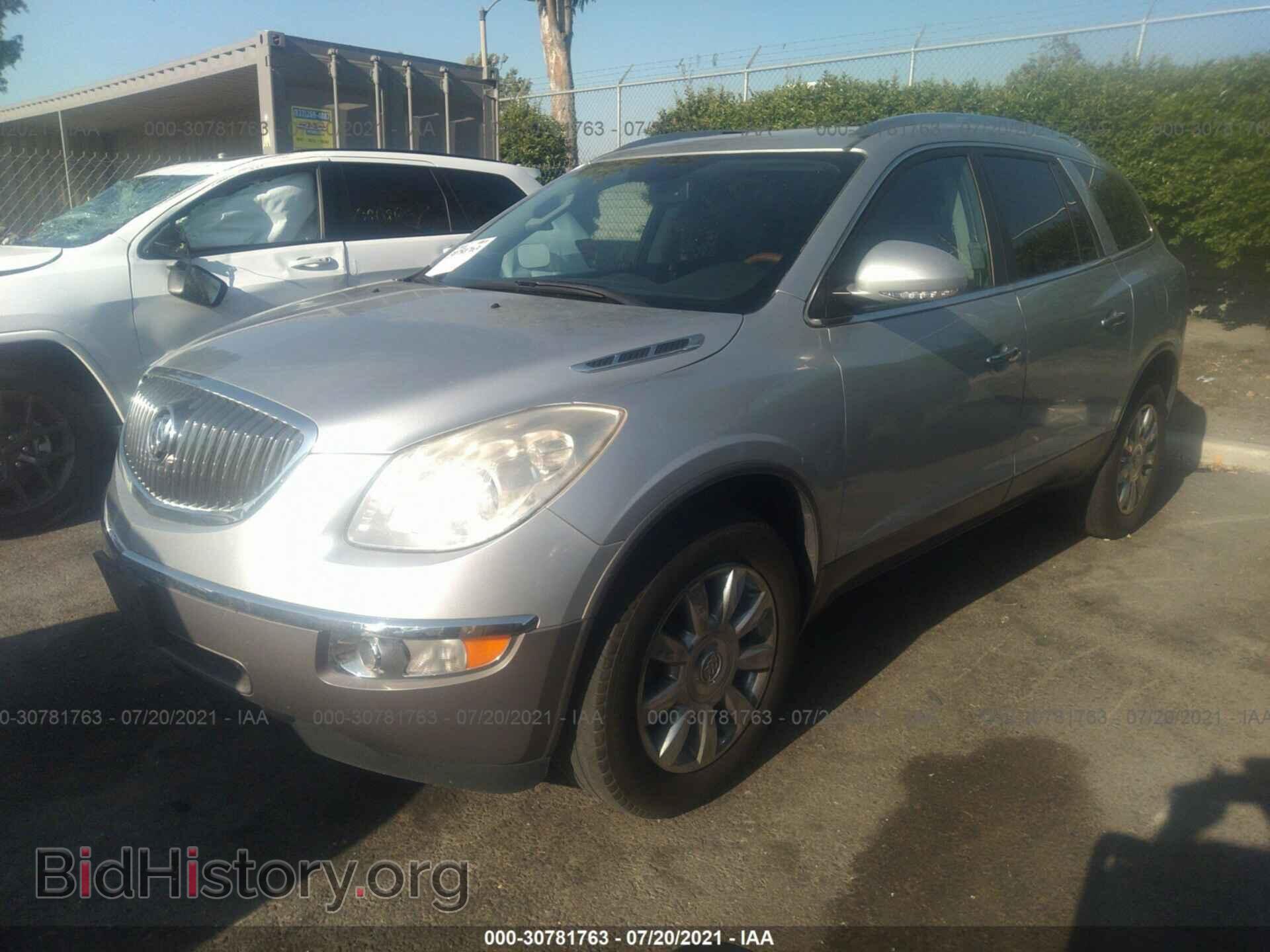 2012 BUICK ENCLAVE - VIN: 5GAKRCED8CJ333865 - Фото 2