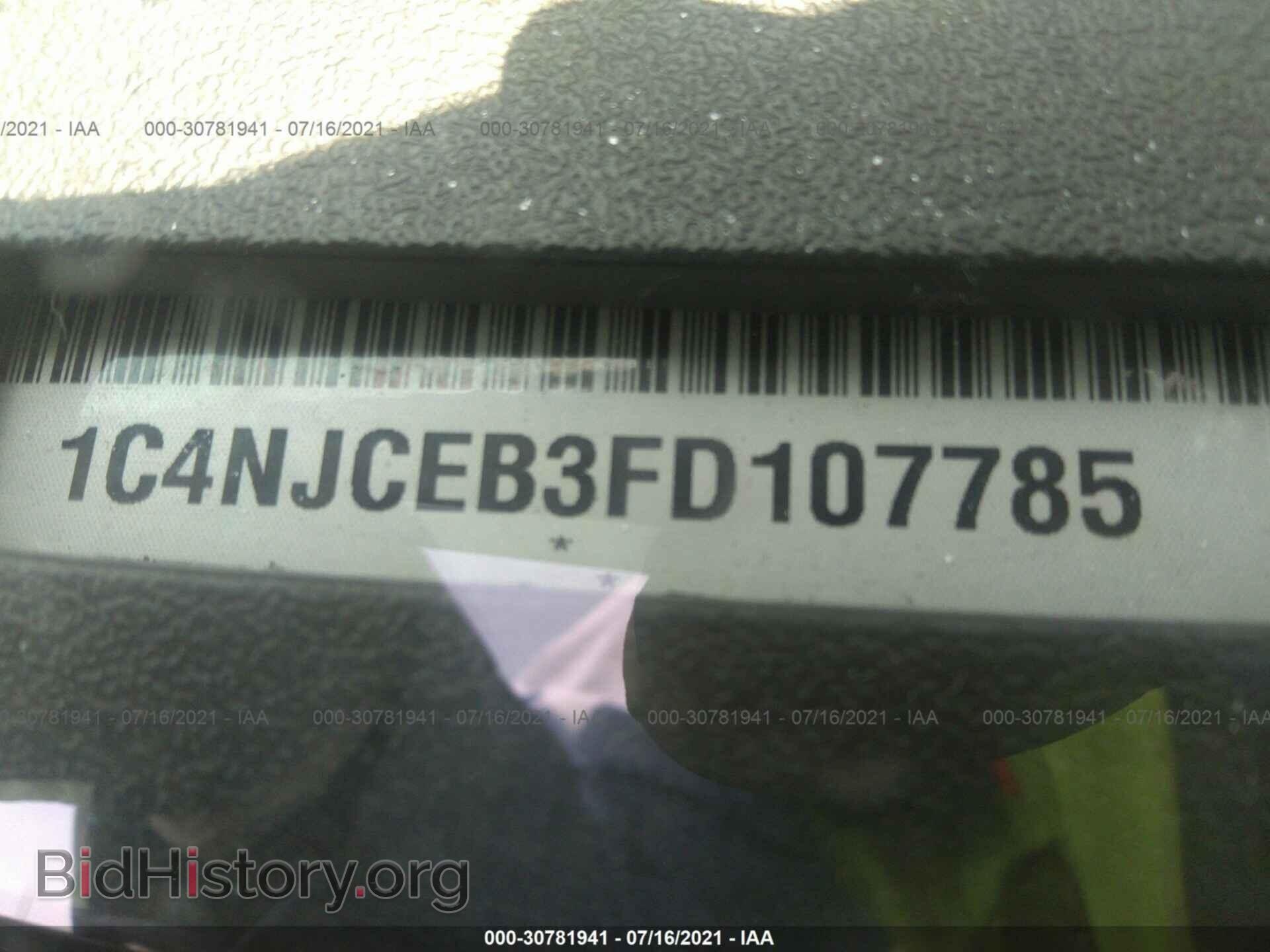 2015 JEEP COMPASS - VIN: 1C4NJCEB3FD107785 - Фото 9