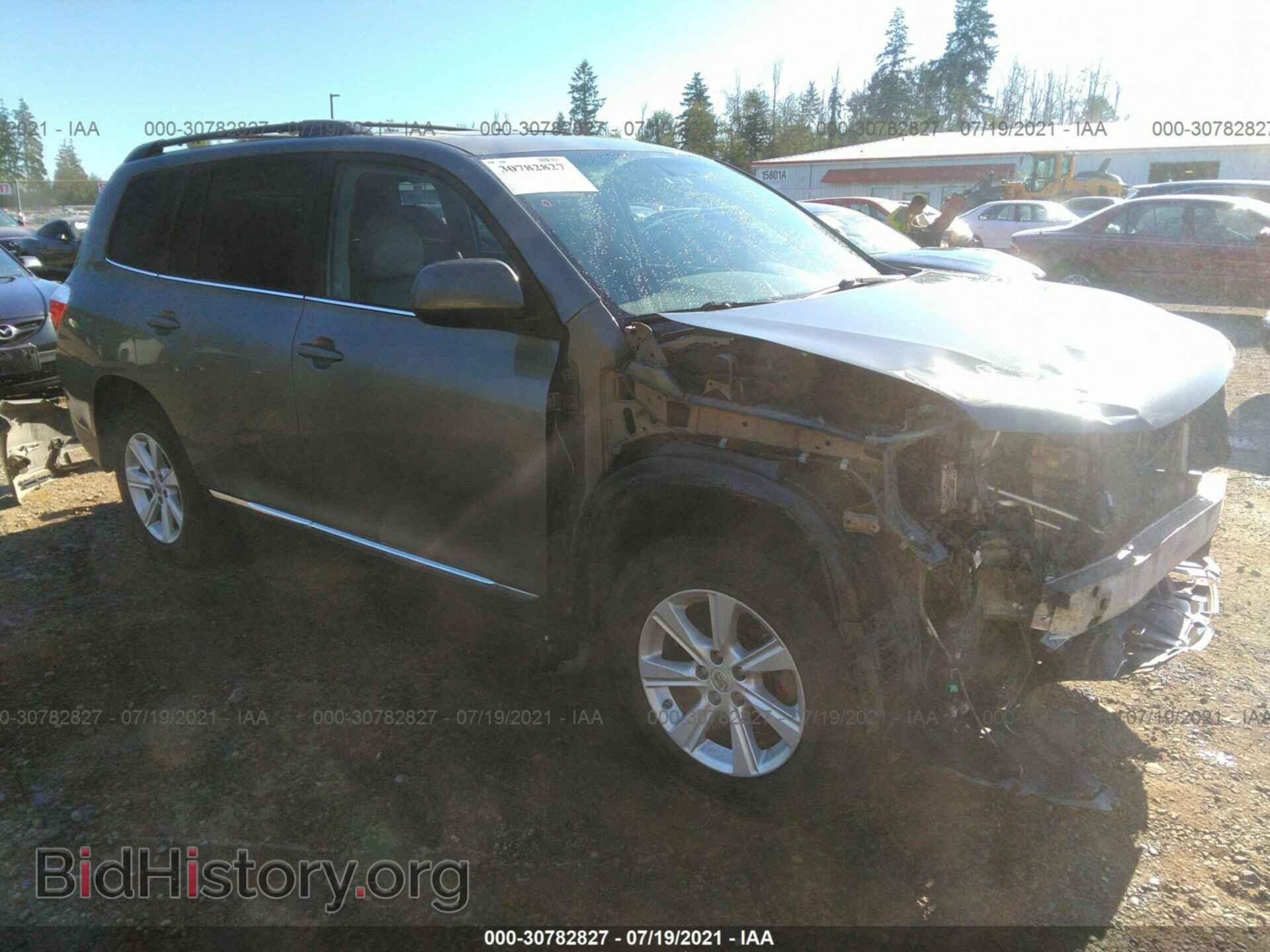 Photo 5TDBK3EH0BS048570 - TOYOTA HIGHLANDER 2011