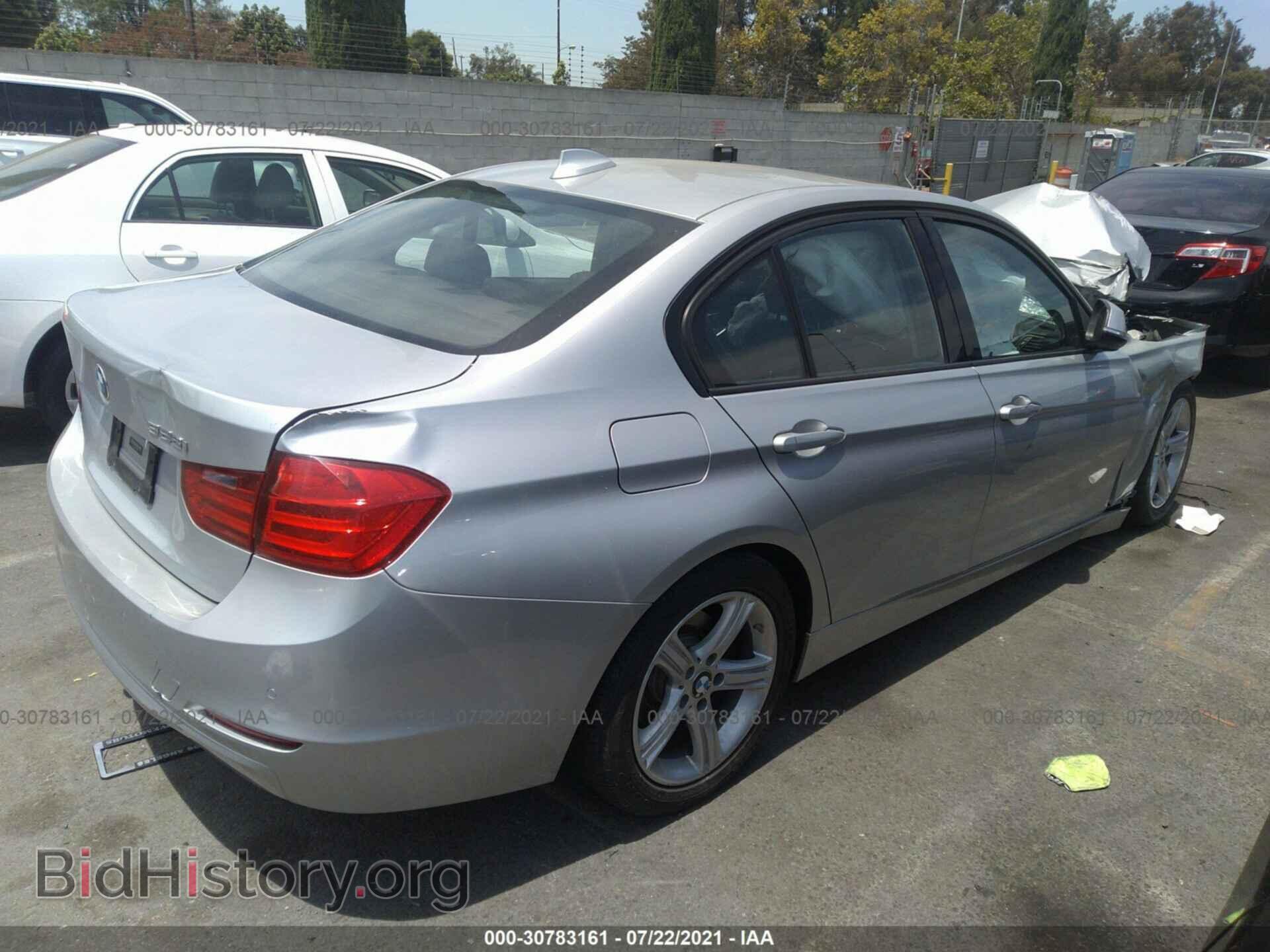 2012 BMW 3 SERIES - VIN: WBA3A5C50CF258631 - Фото 4