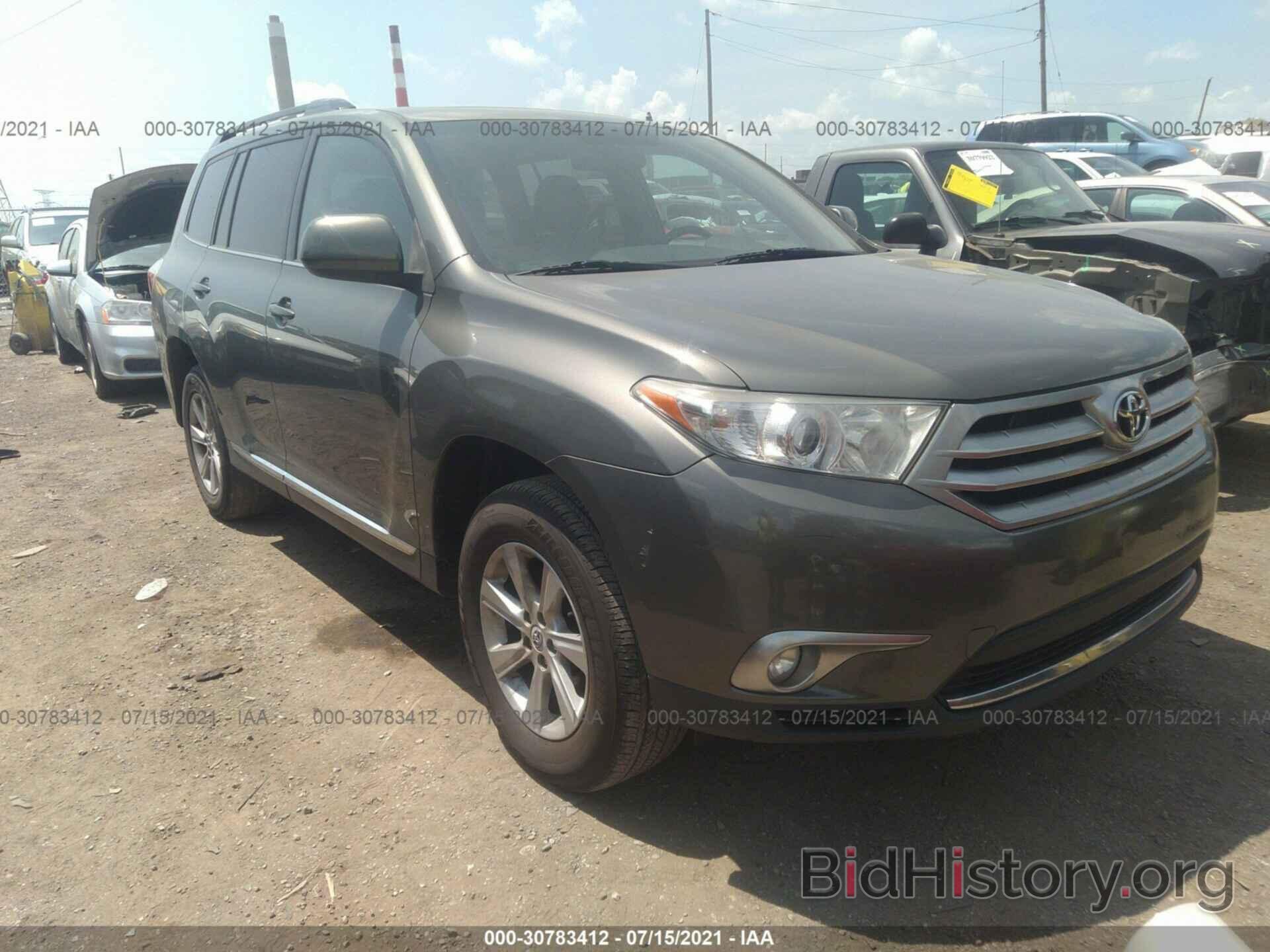 Photo 5TDBK3EH5BS076946 - TOYOTA HIGHLANDER 2011