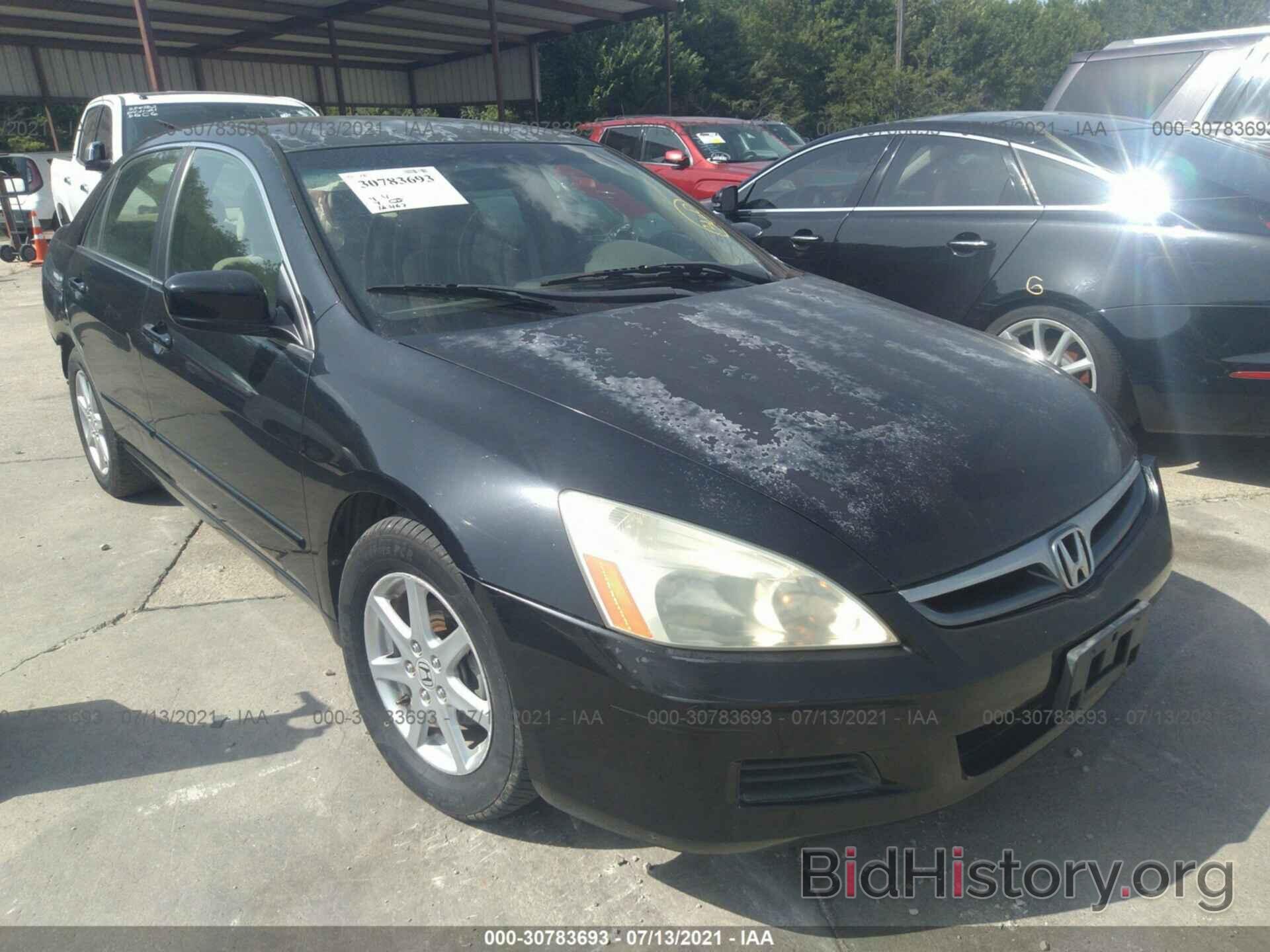 Photo 1HGCM563X6A182522 - HONDA ACCORD SDN 2006