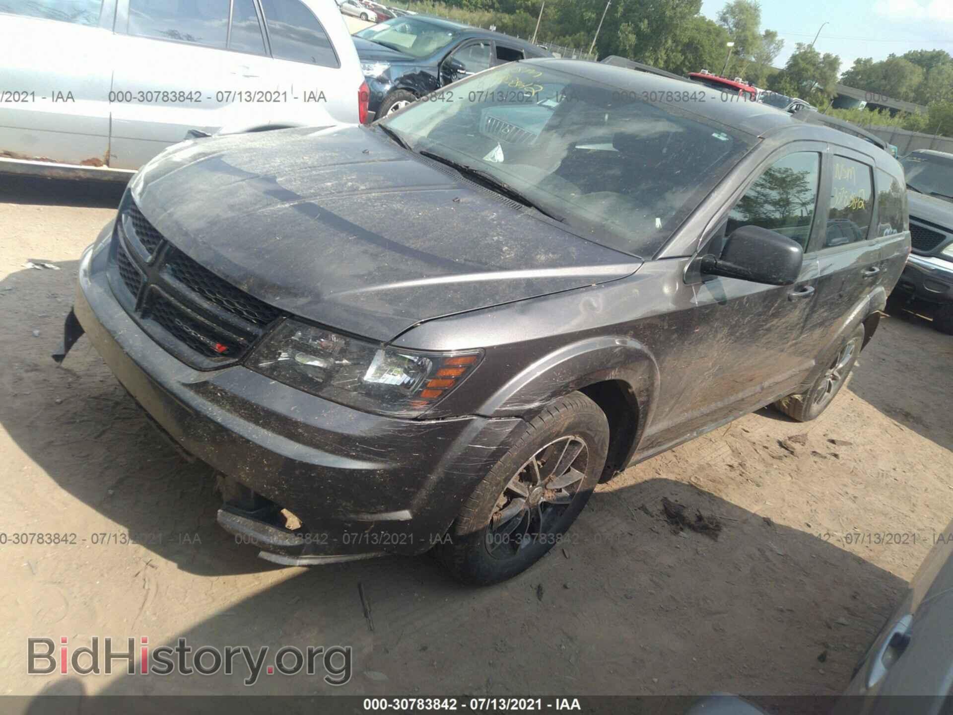 2018 DODGE JOURNEY - VIN: 3C4PDCAB7JT275499 - Photo 2
