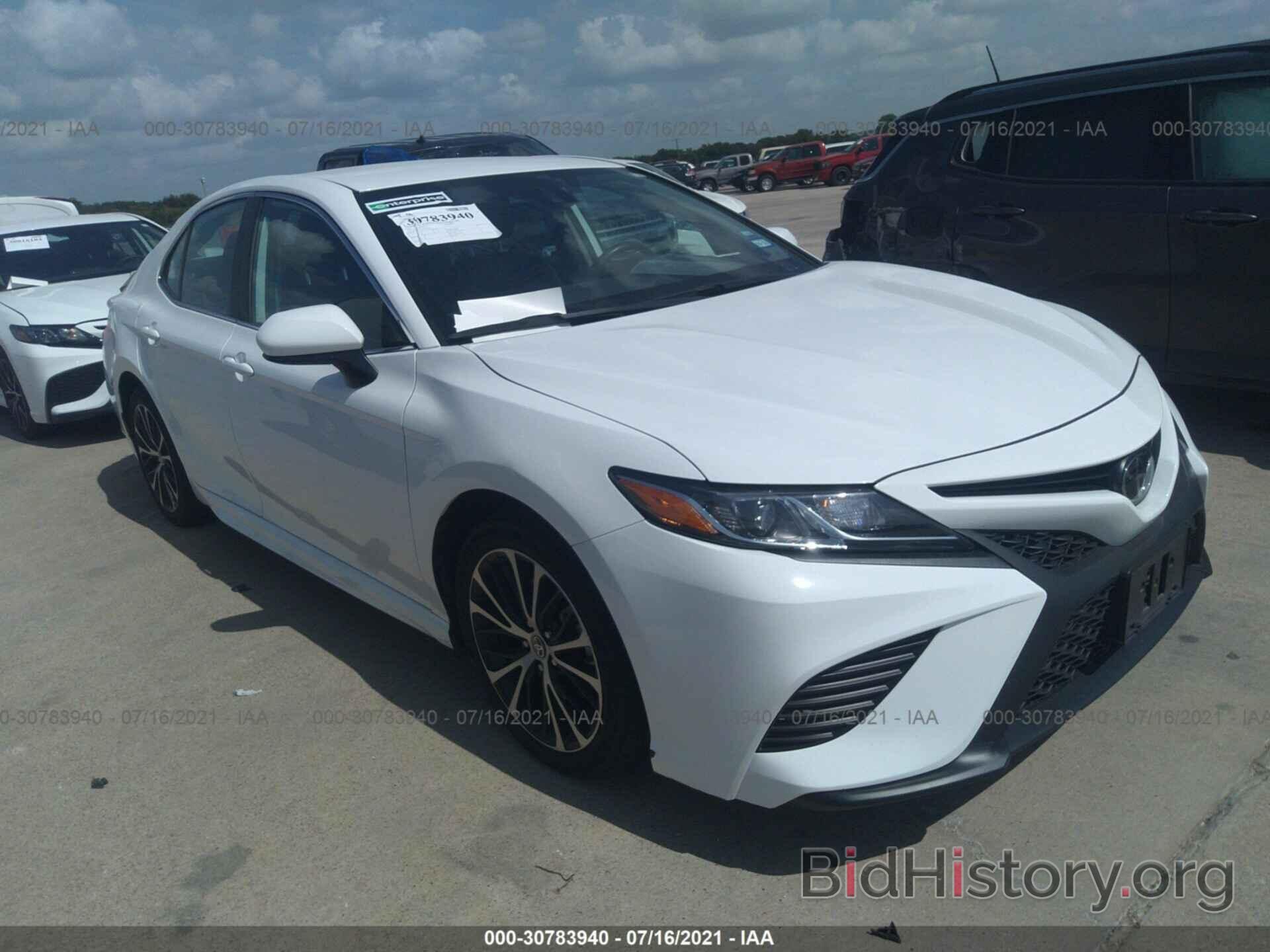 Photo 4T1G11AK2LU949950 - TOYOTA CAMRY 2020