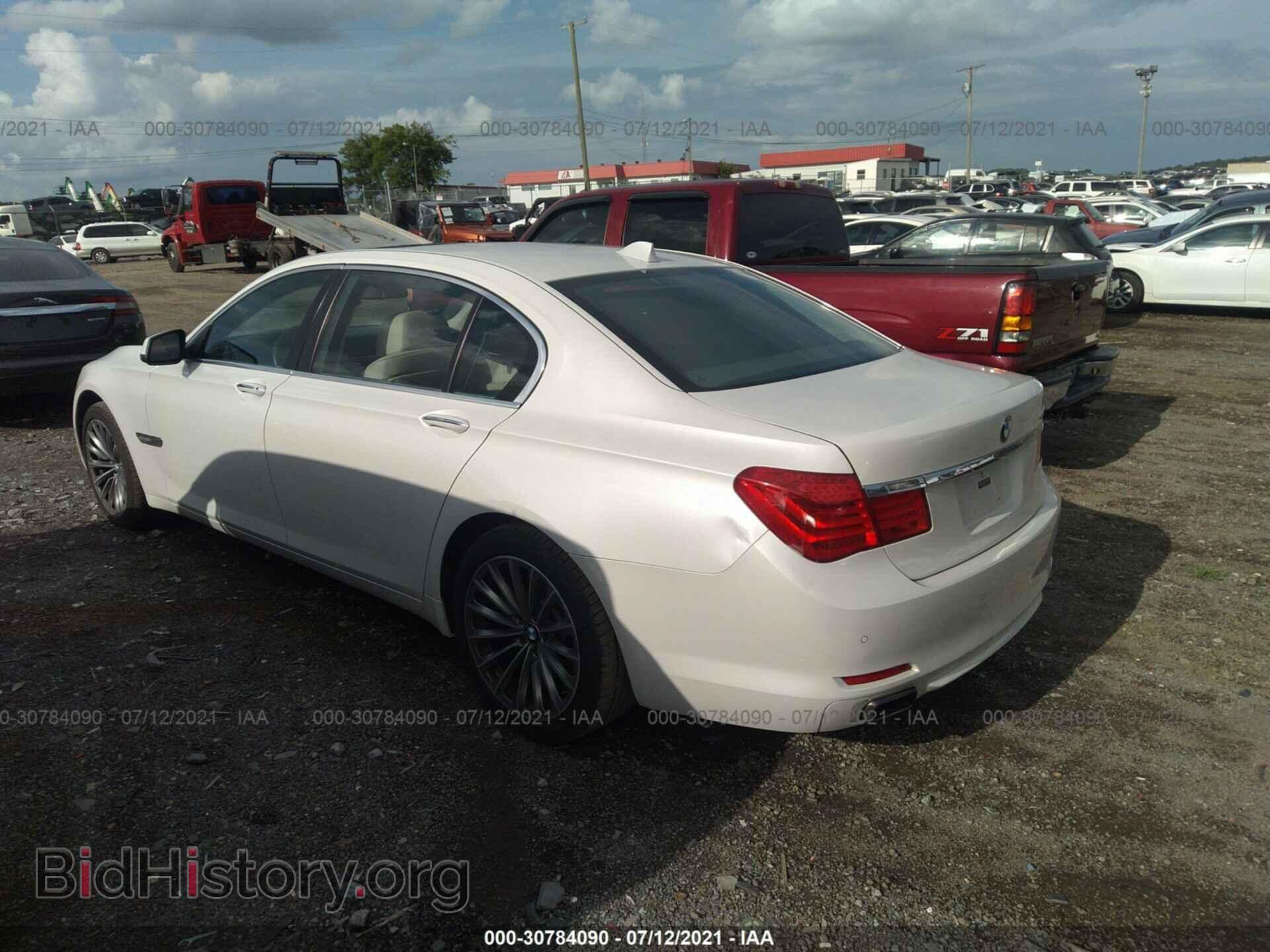 2012 BMW 7 SERIES - VIN: WBAKB4C52CC576738 - Фото 3