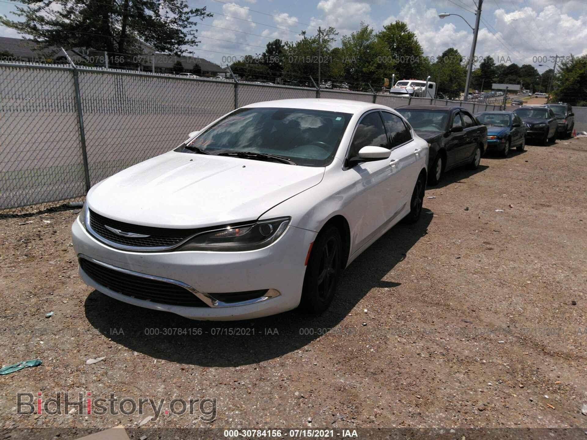 2015 CHRYSLER 200 - VIN: 1C3CCCAB4FN597773 - Фото 2