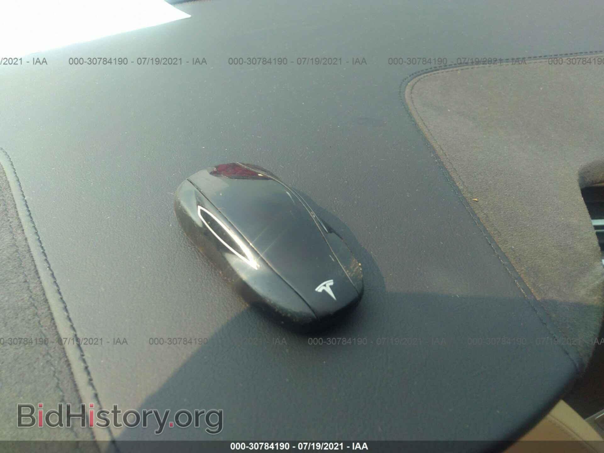 2016 TESLA MODEL S - VIN: 5YJSA1E4XGF128670 - Фото 11