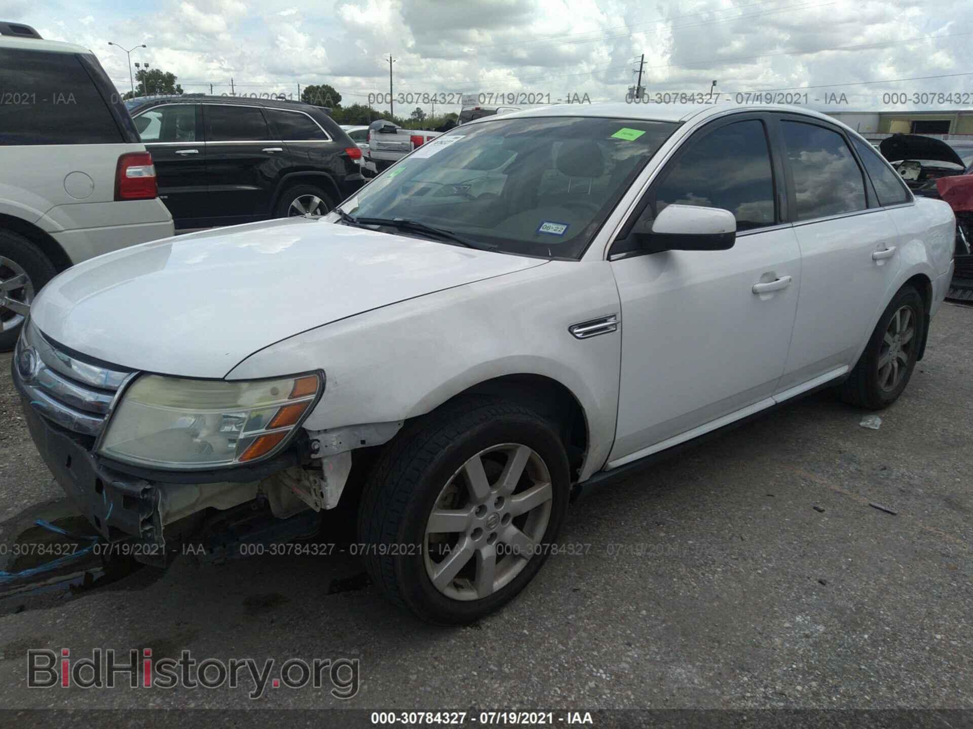 2008 FORD TAURUS - VIN: 1FAHP24W68G163088 - Фото 2