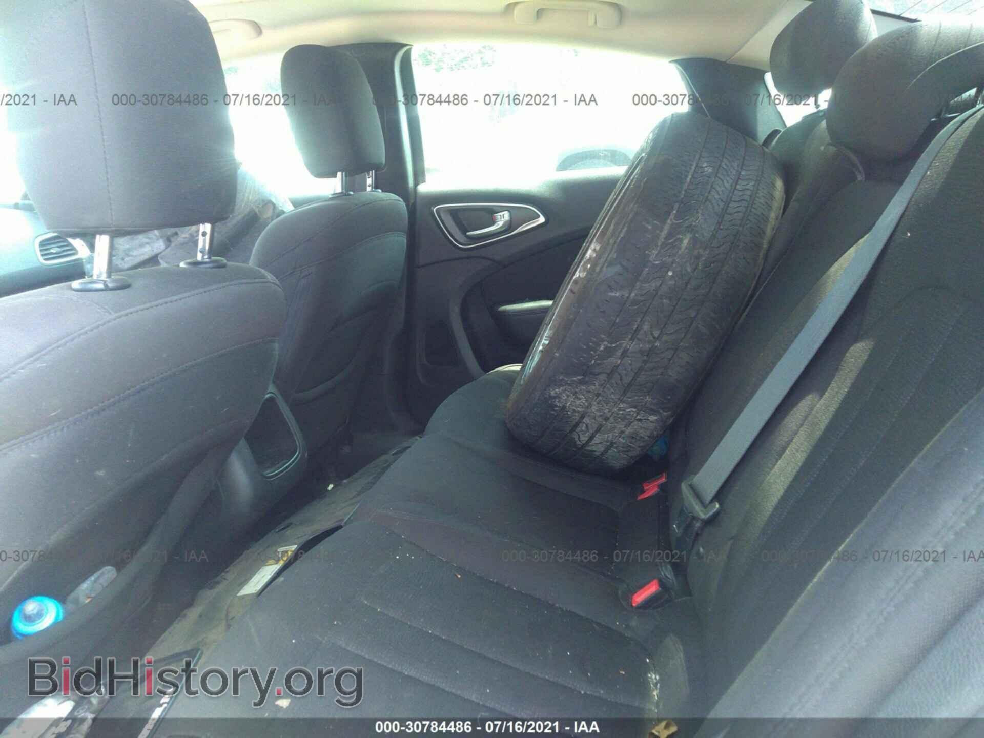 2015 CHRYSLER 200 - VIN: 1C3CCCAB5FN732100 - Фото 8