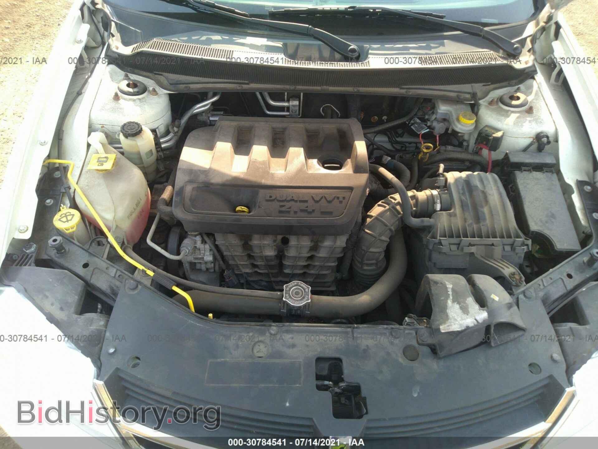 2010 DODGE AVENGER - VIN: 1B3CC5FBXAN235358 - Фото 10