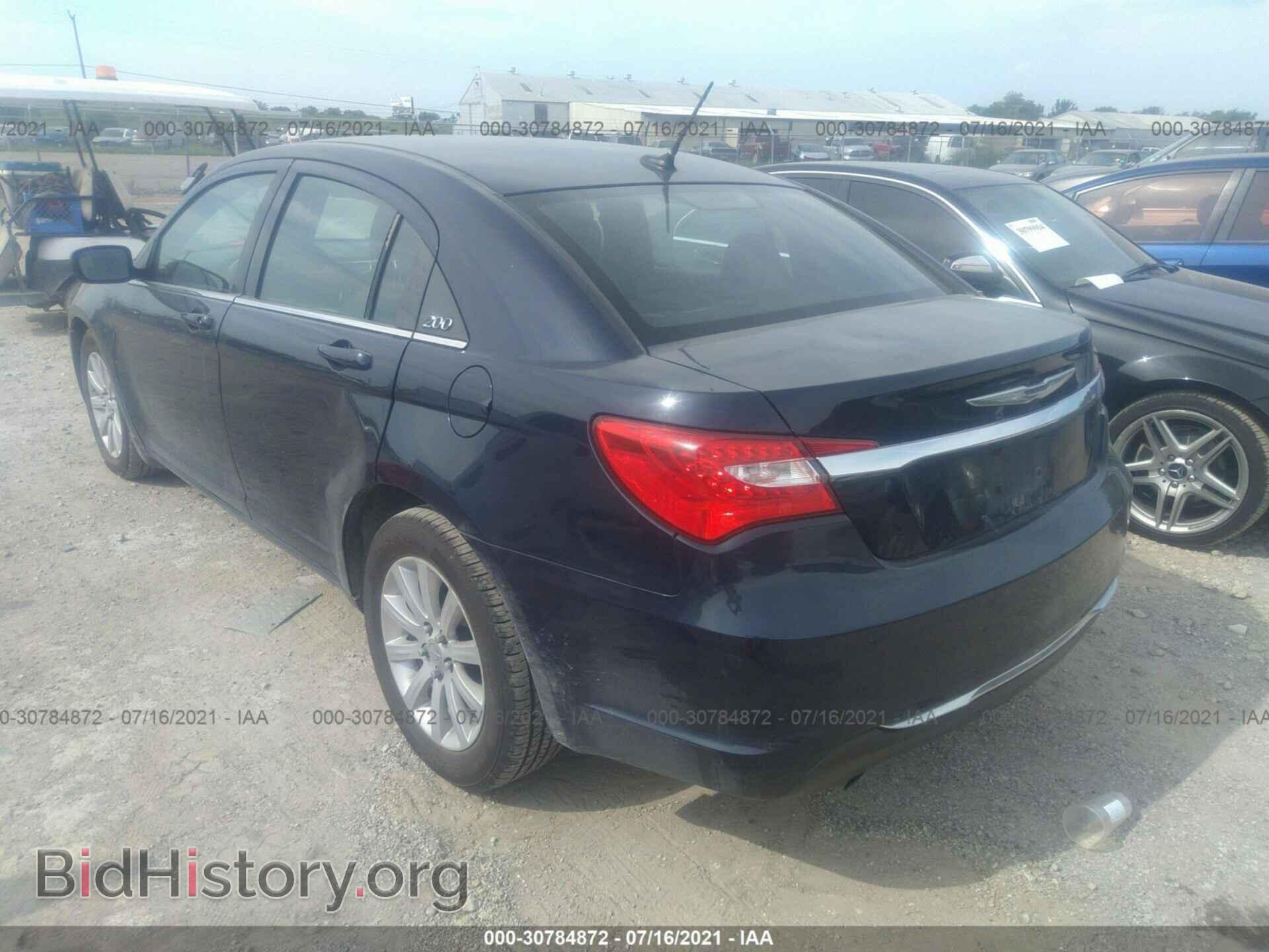 2013 CHRYSLER 200 - VIN: 1C3CCBAG2DN728217 - Фото 3