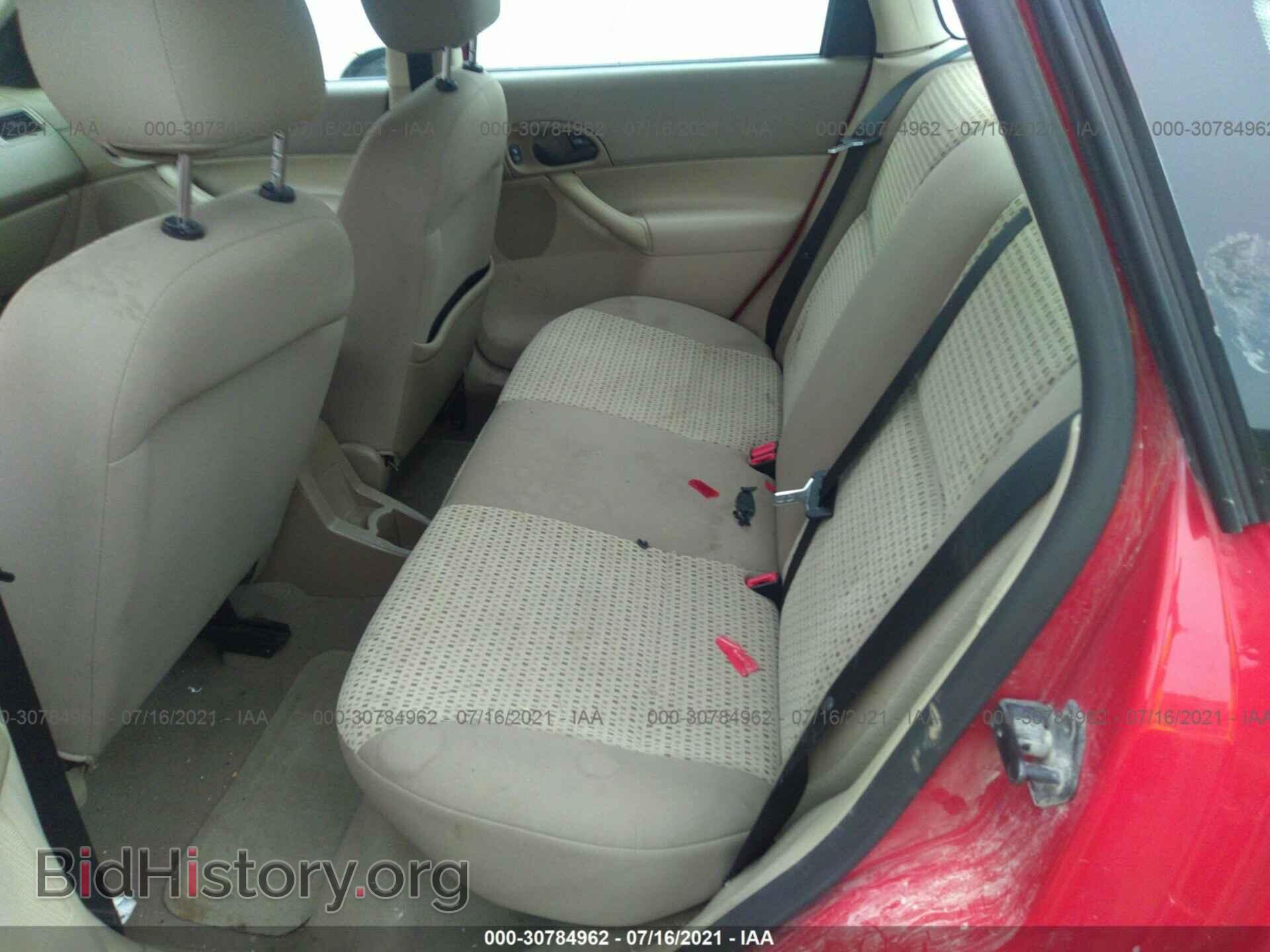 2006 FORD FOCUS - VIN: 1FAFP34N76W242468 - Фото 8
