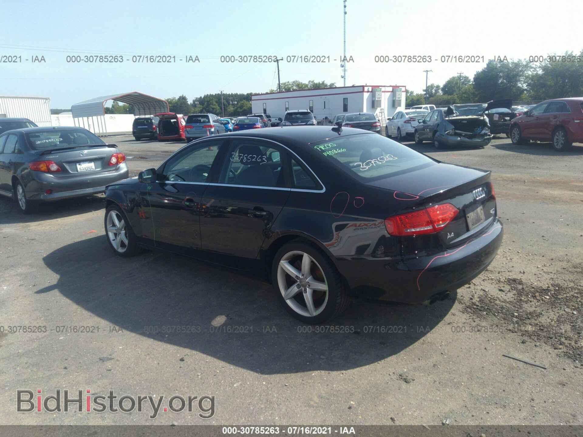 2011 AUDI A4 - VIN: WAUHFAFL8BN015437 - Фото 3