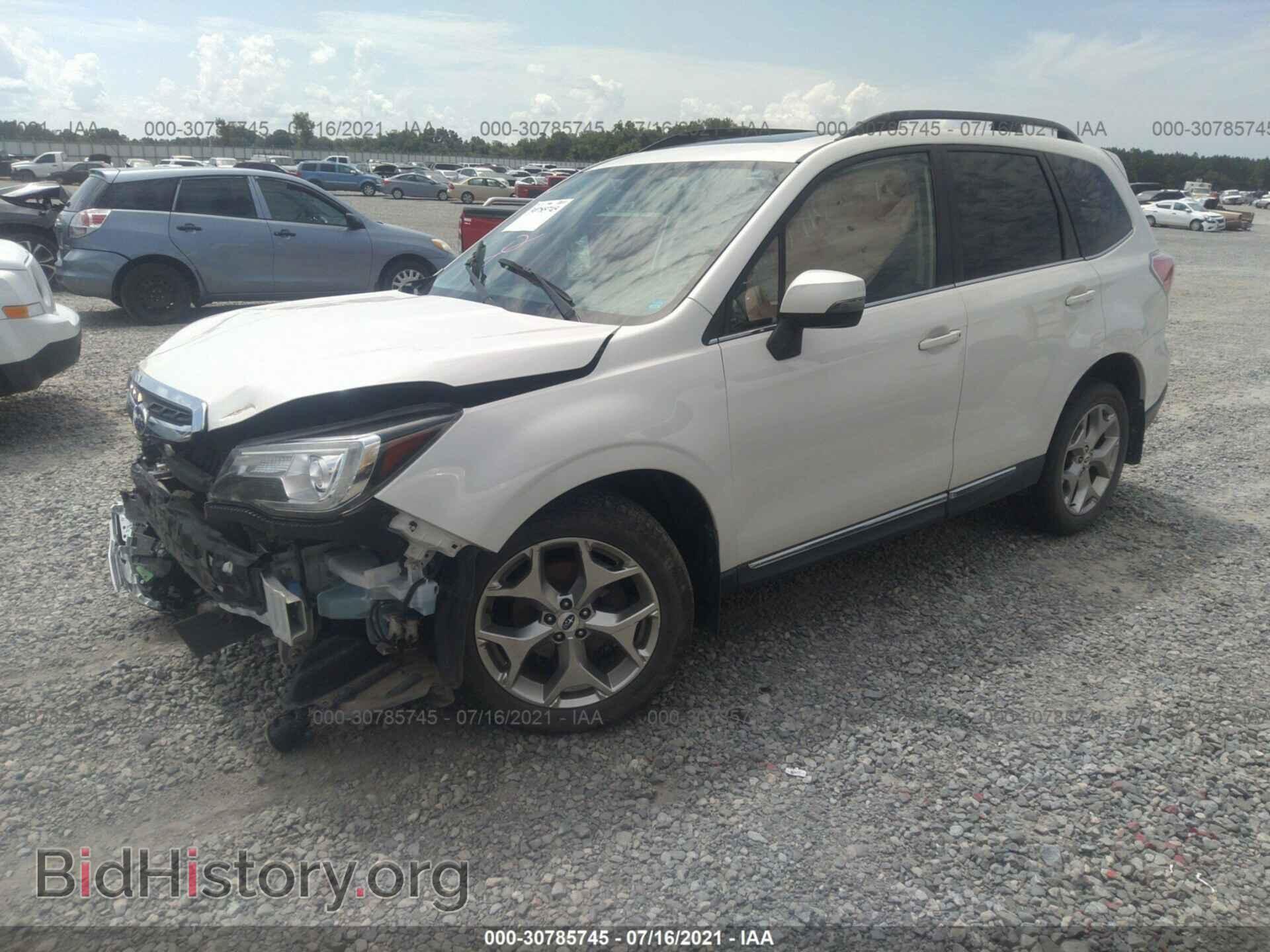 2017 SUBARU FORESTER - VIN: JF2SJAWC6HH524331 - Фото 2
