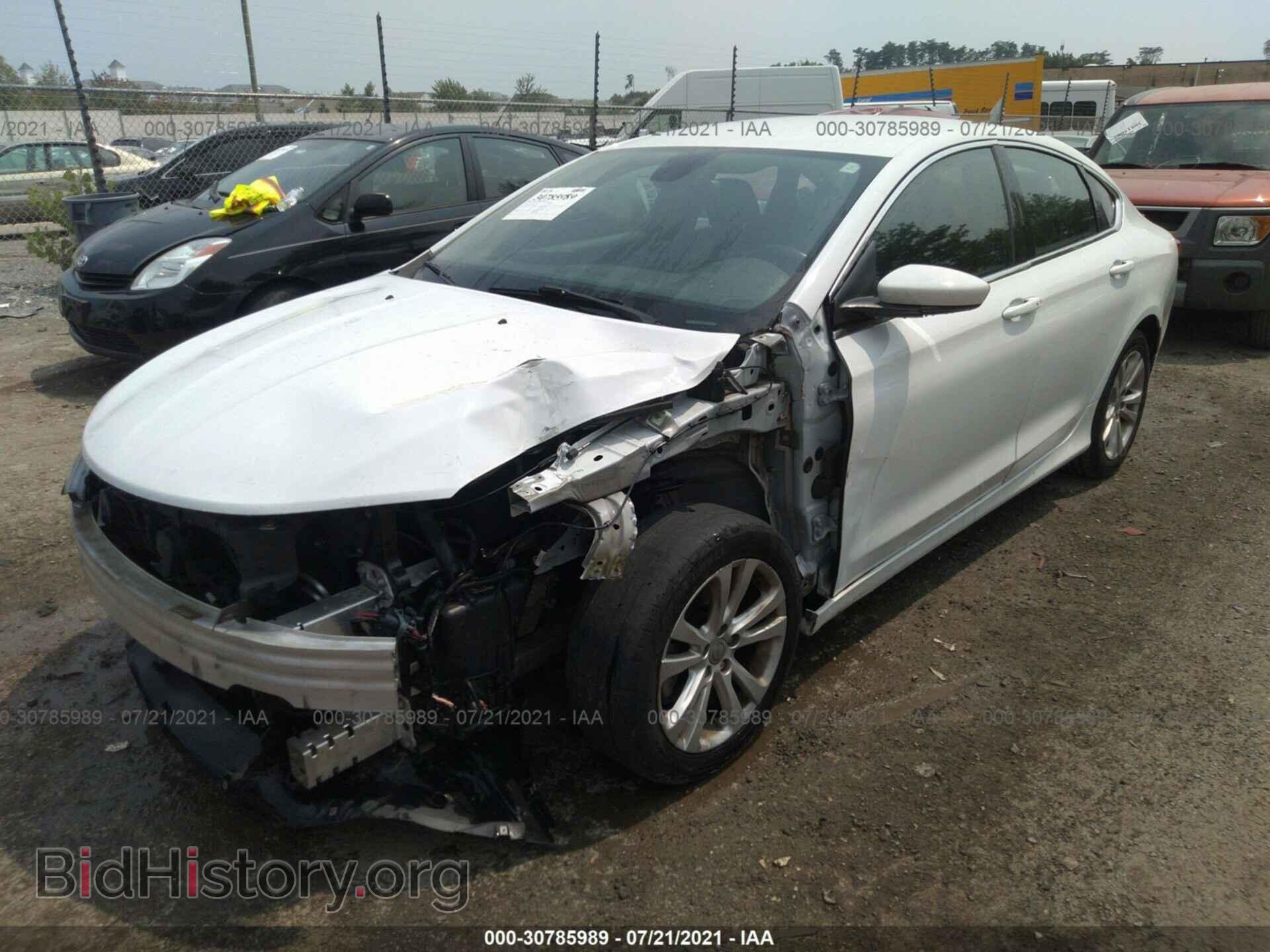 2016 CHRYSLER 200 - VIN: 1C3CCCAB3GN131107 - Фото 2
