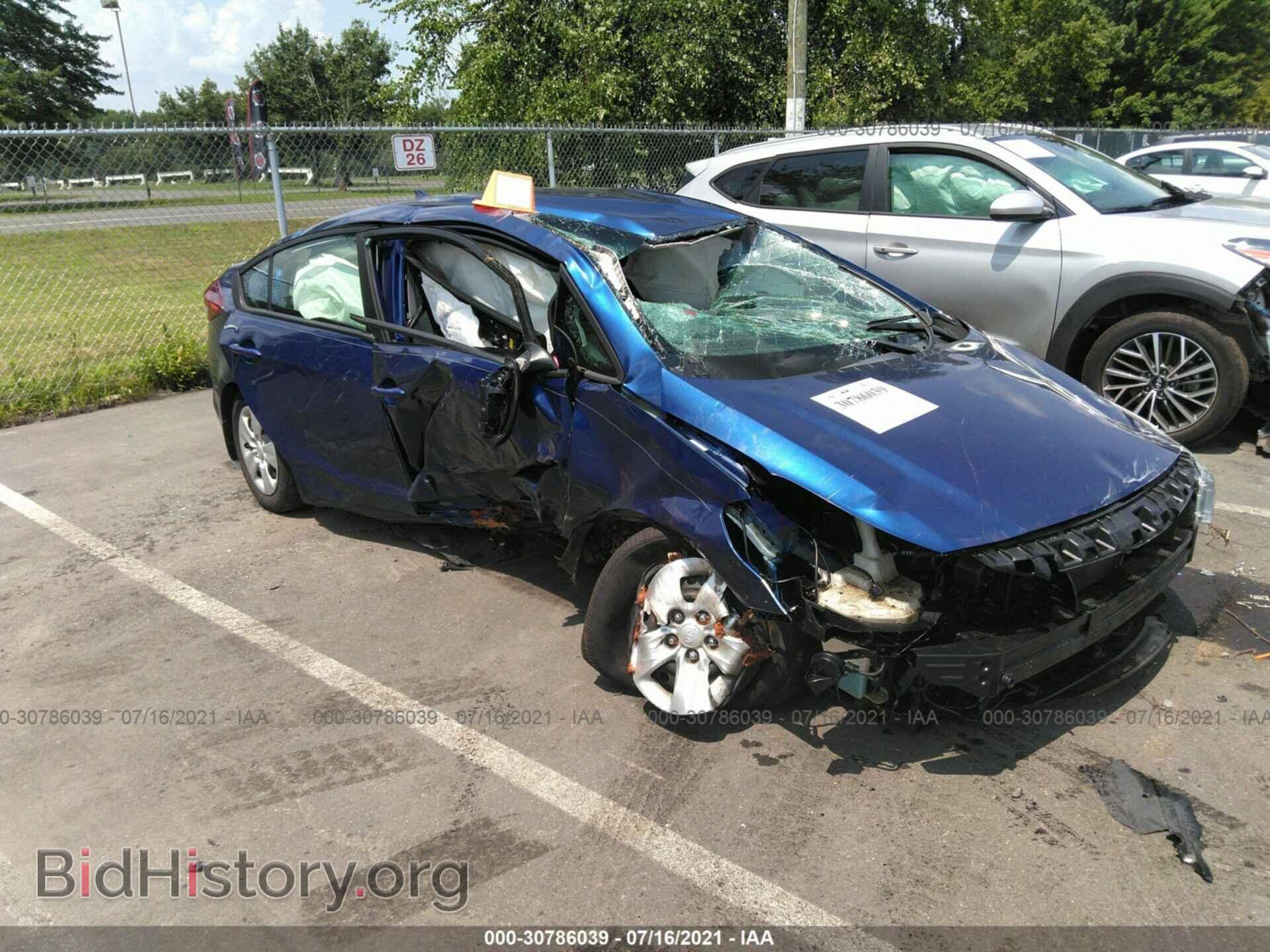 Фотография 3KPFK4A78HE094588 - KIA FORTE 2017