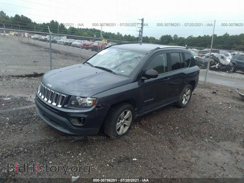 2014 Jeep COMPASS (VIN 1C4NJCBA3ED539884) — photo 2 of 11