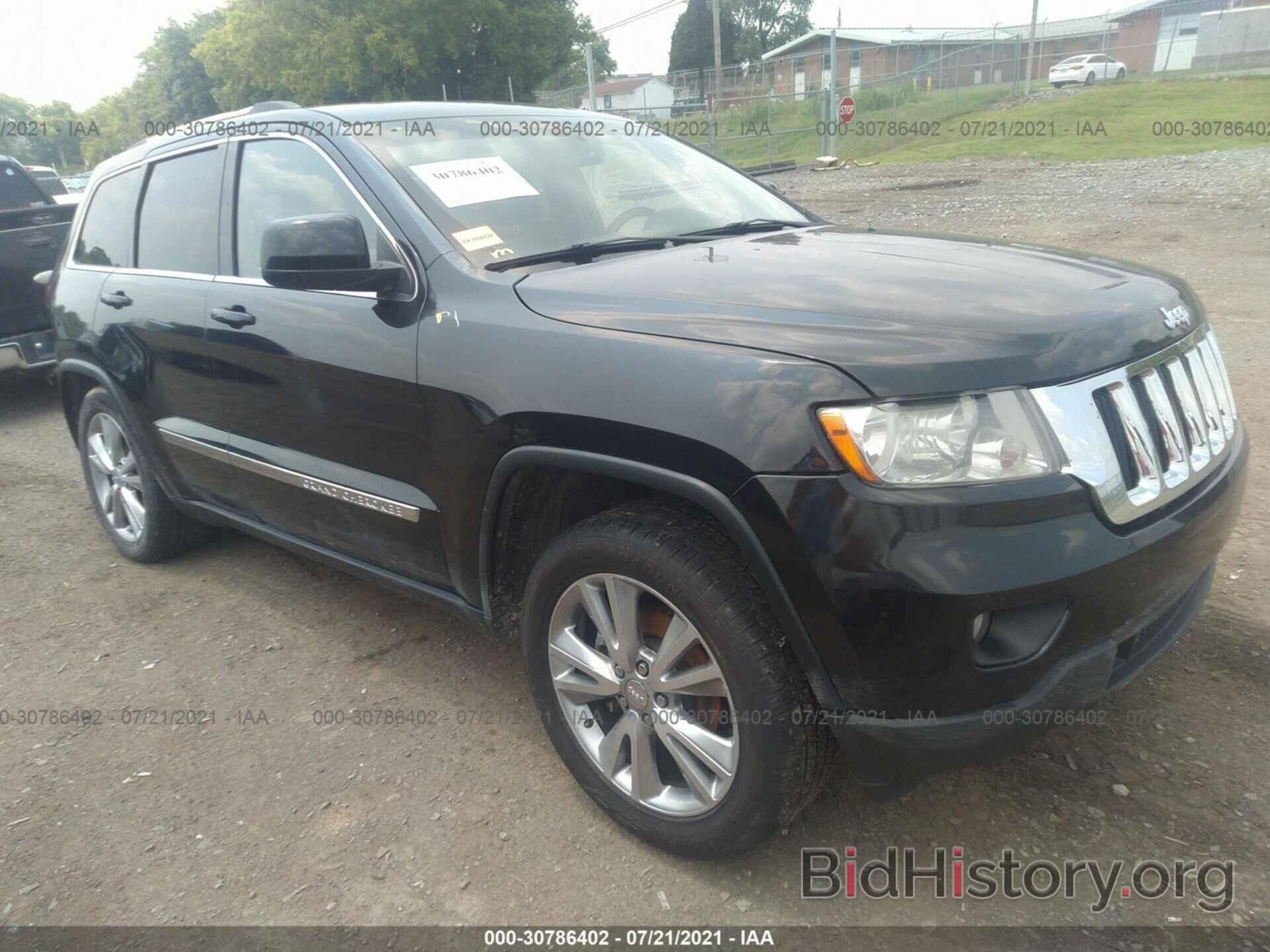 Фотография 1C4RJEAT3CC361817 - JEEP GRAND CHEROKEE 2012