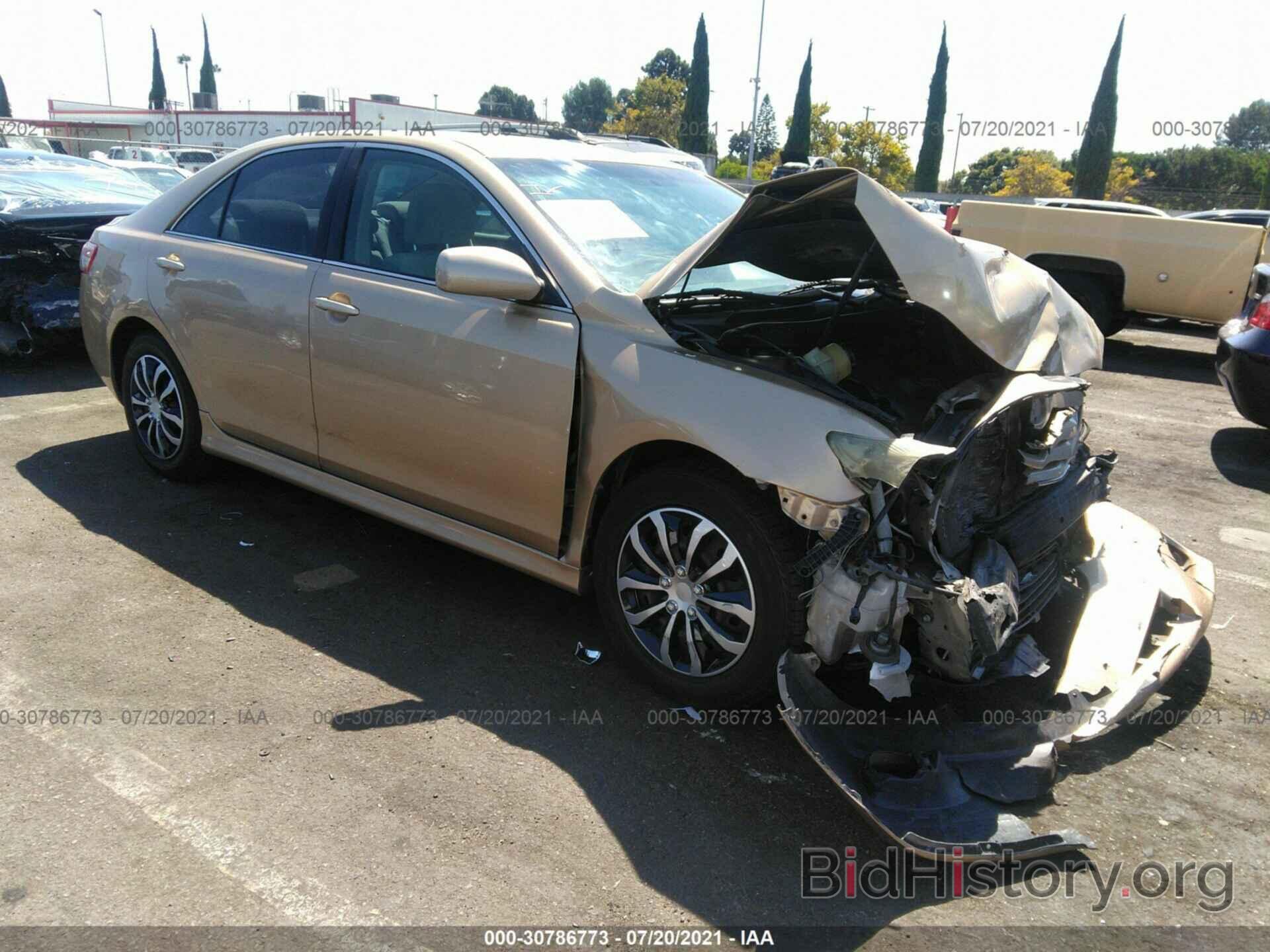 Photo 4T1BF3EK2AU059107 - TOYOTA CAMRY 2010