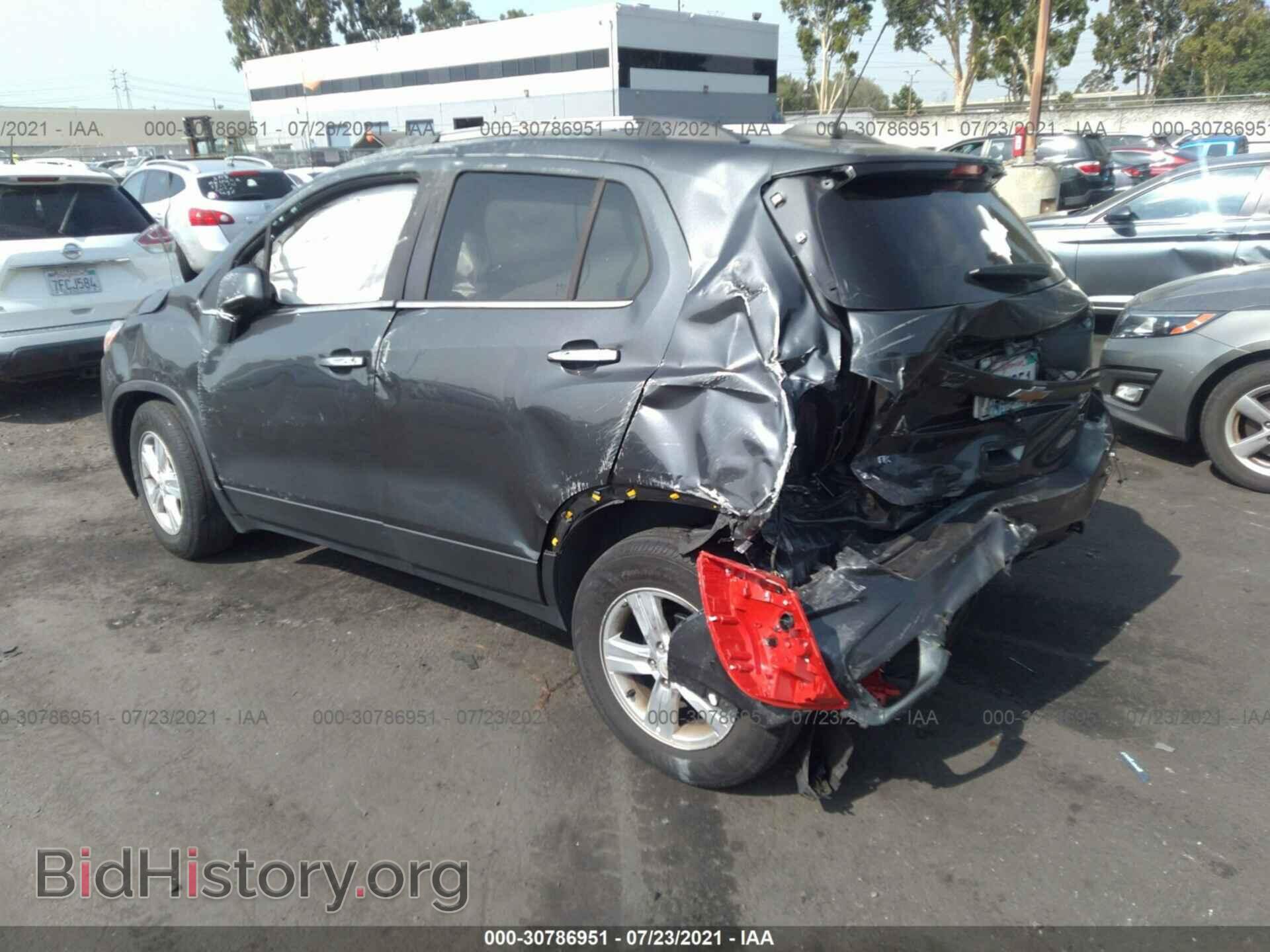 2017 CHEVROLET TRAX - VIN: KL7CJLSB3HB093720 - Фото 3