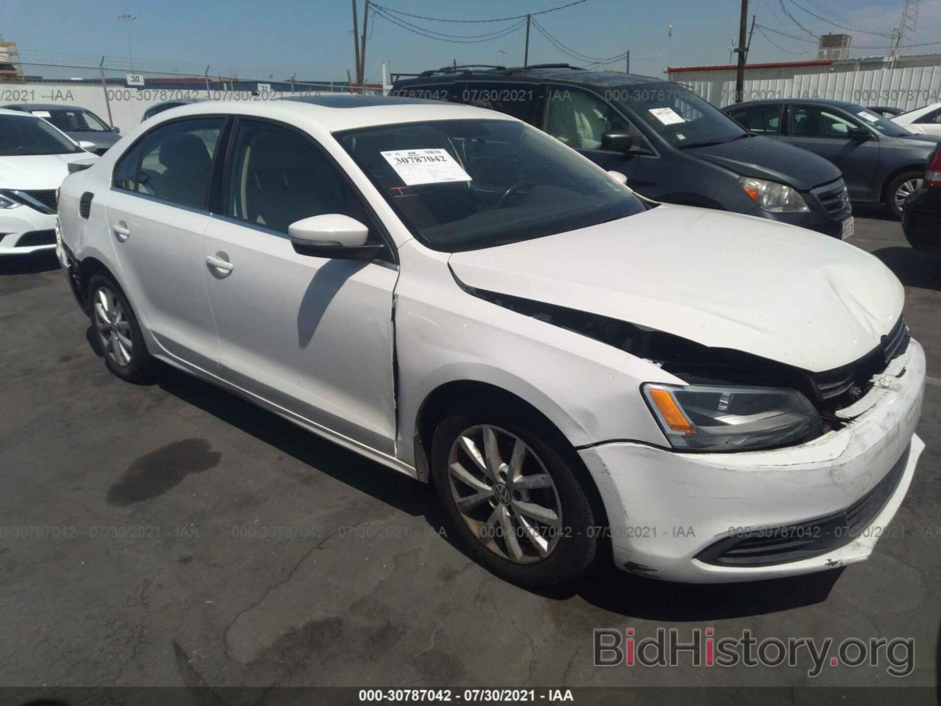 Фотография 3VWD17AJ8EM374016 - VOLKSWAGEN JETTA SEDAN 2014