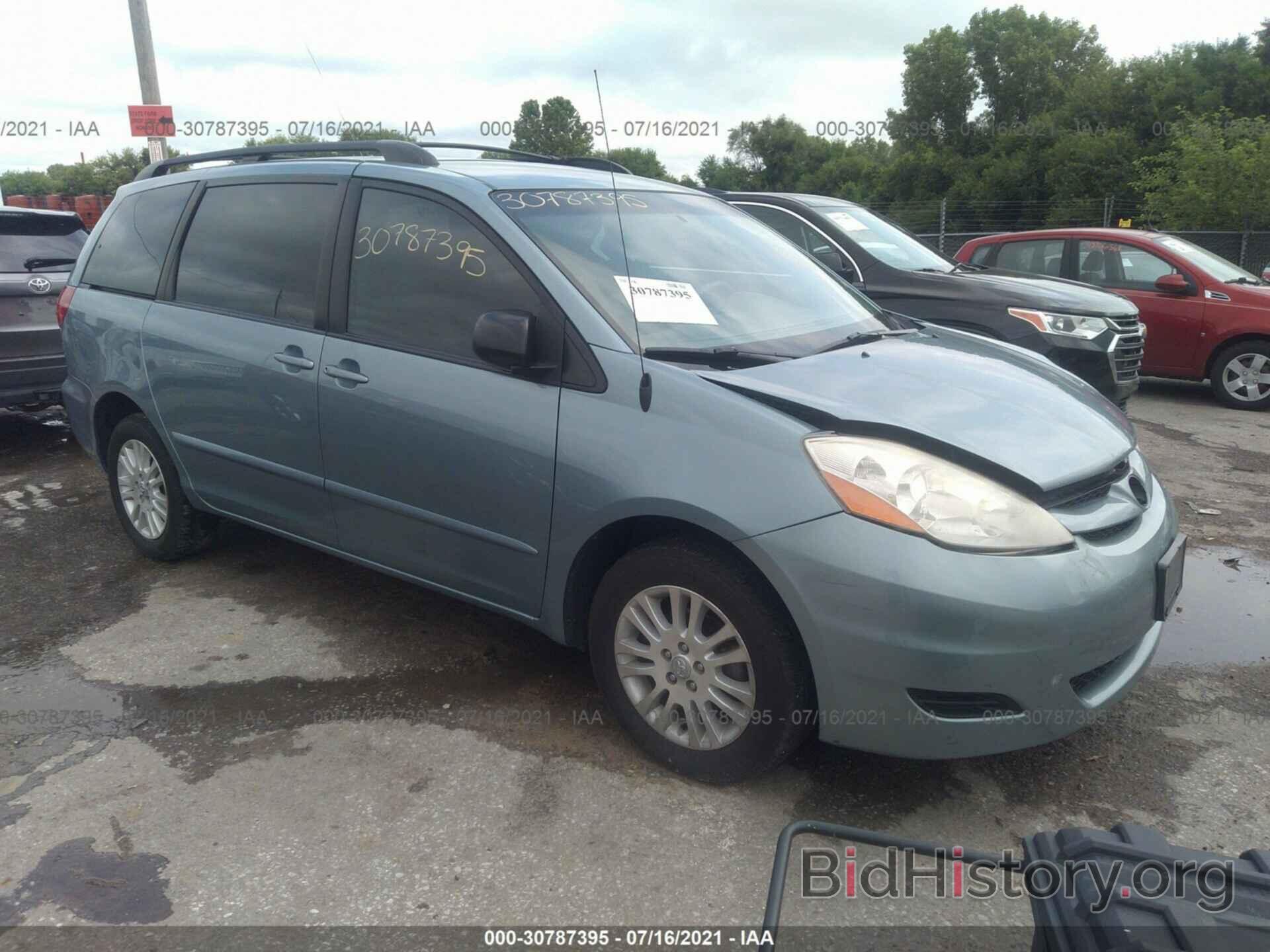 Photo 5TDBK23C49S027202 - TOYOTA SIENNA 2009