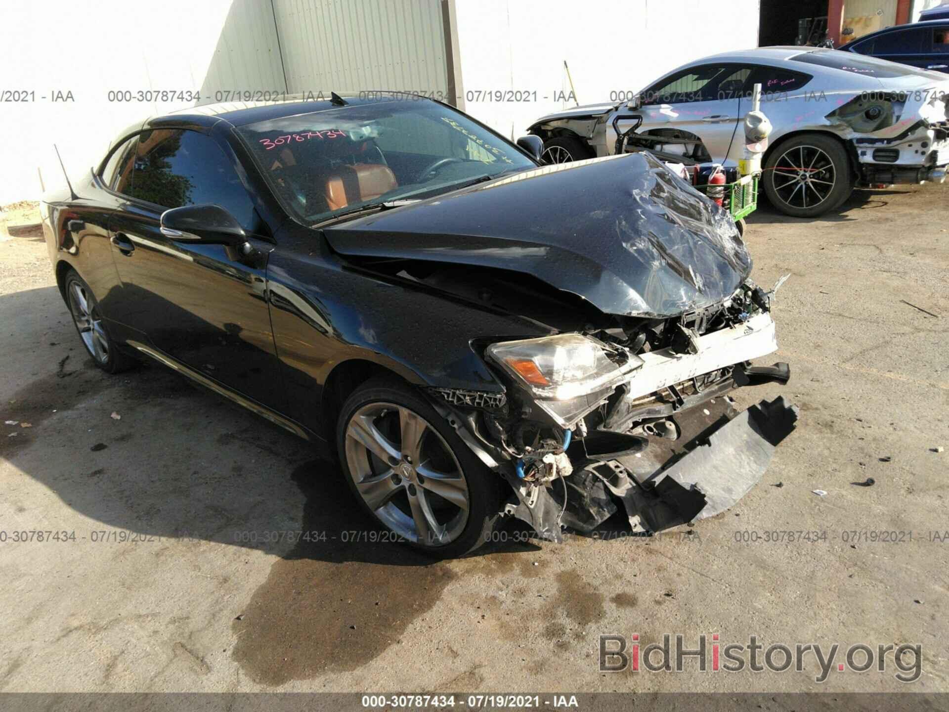 Photo JTHFE2C21C2508702 - LEXUS IS 350C 2012