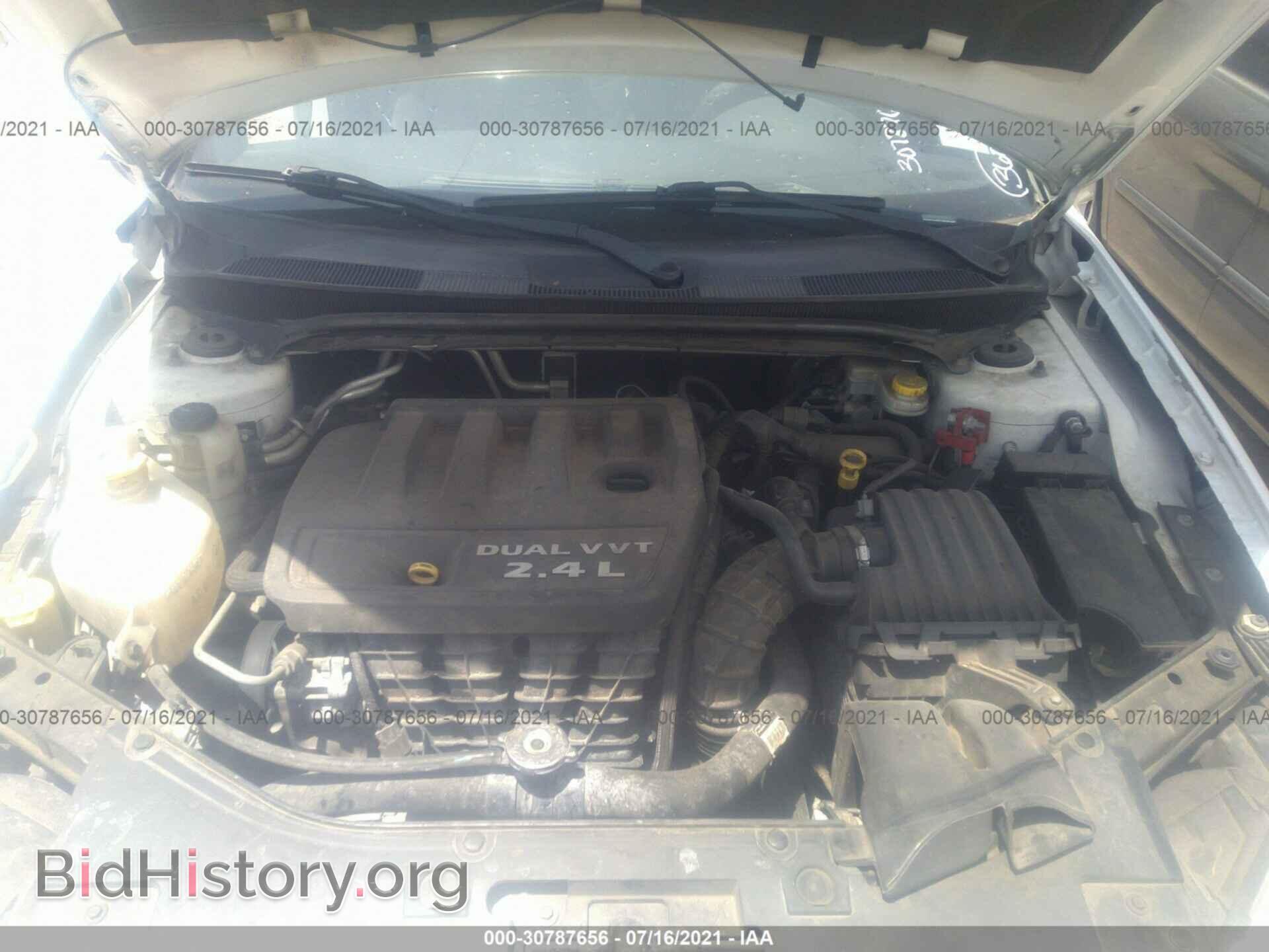 2012 CHRYSLER 200 - VIN: 1C3CCBAB2CN292701 - Фото 10