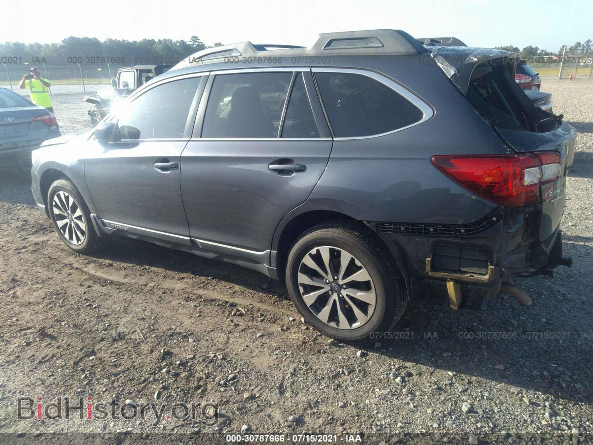 2015 SUBARU OUTBACK - VIN: 4S4BSADC1F3264571 - Фото 3