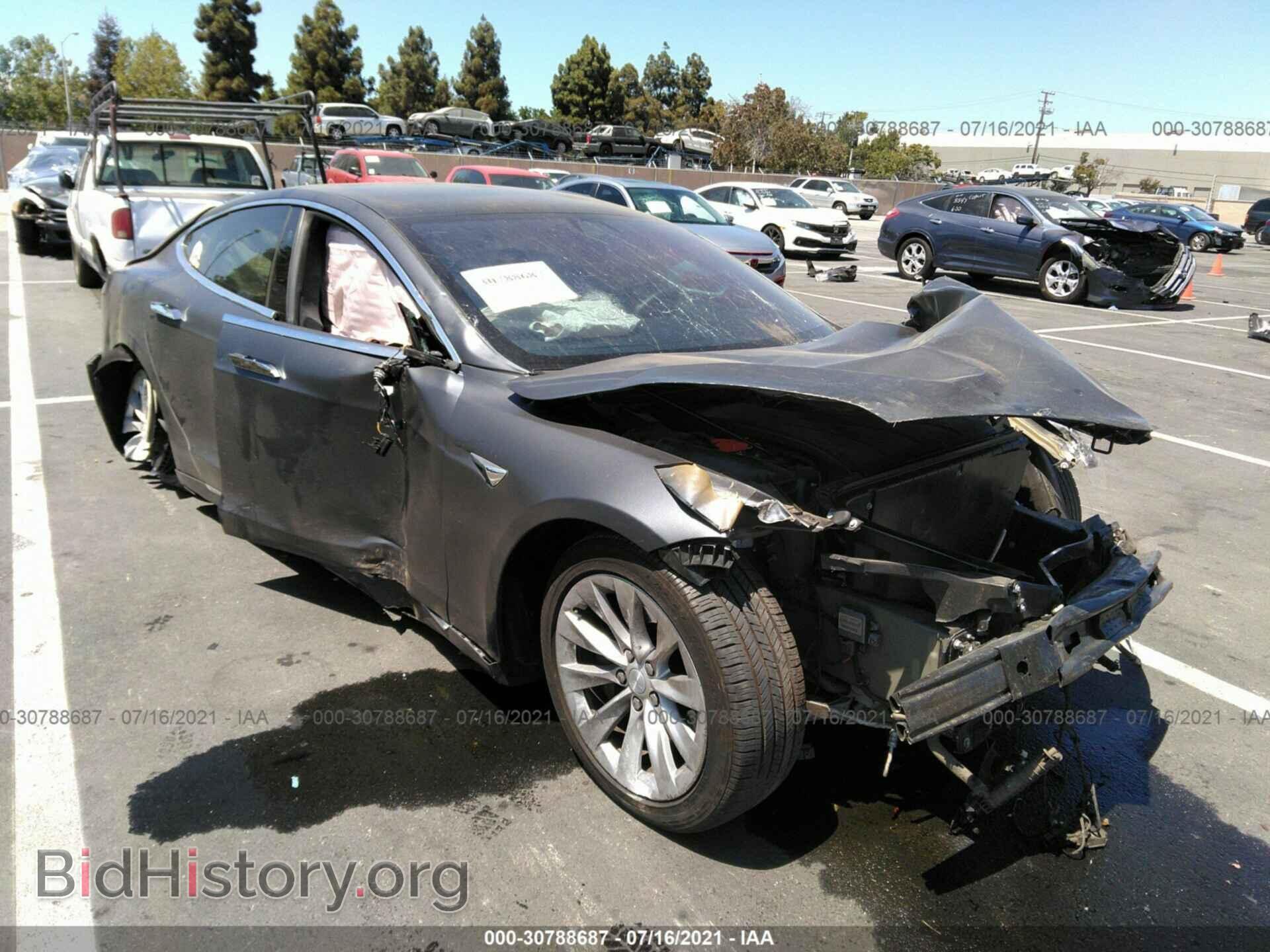 Photo 5YJSA1E24JF275377 - TESLA MODEL S 2018