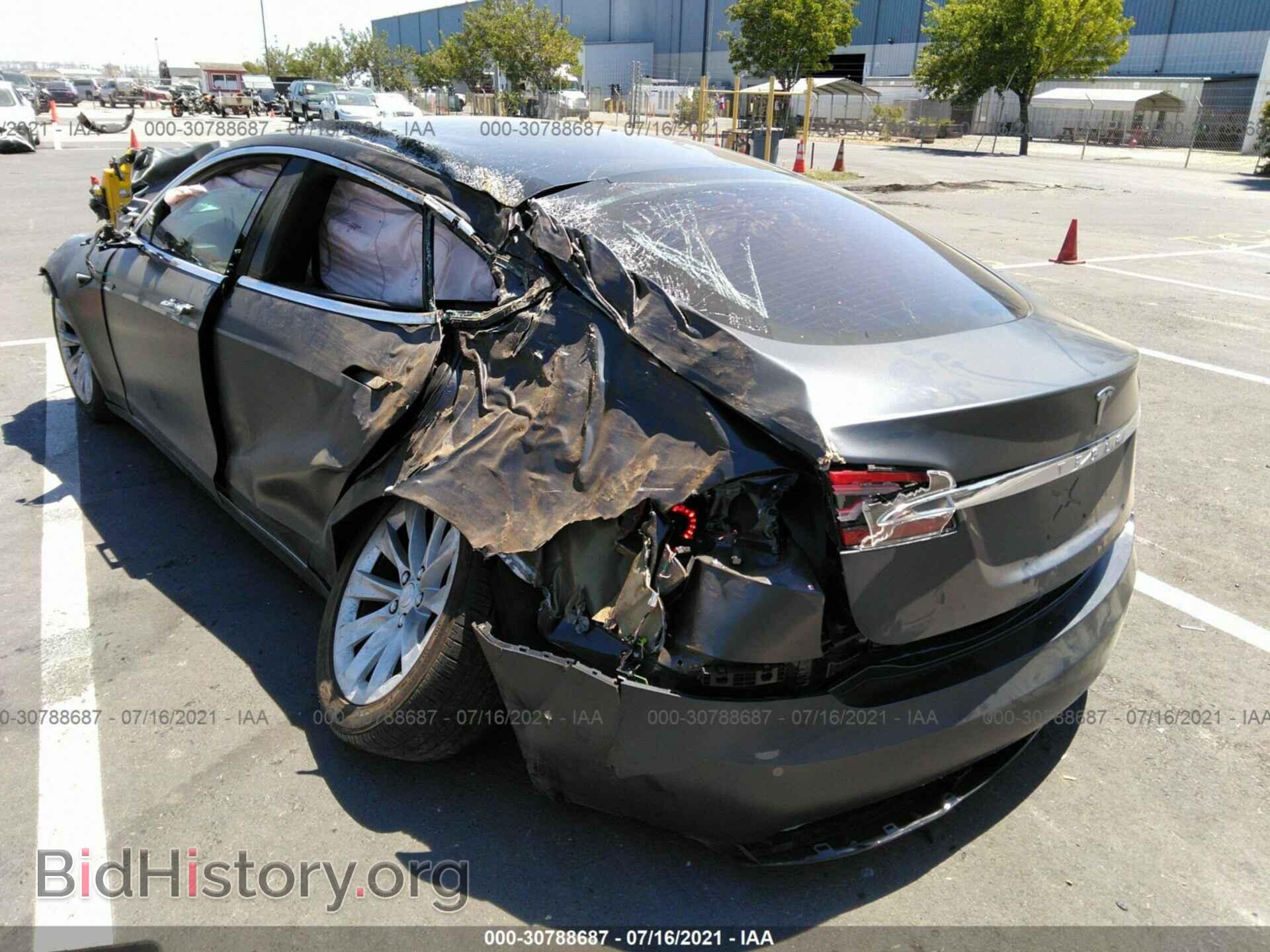 2018 TESLA MODEL S - VIN: 5YJSA1E24JF275377 - Photo 3