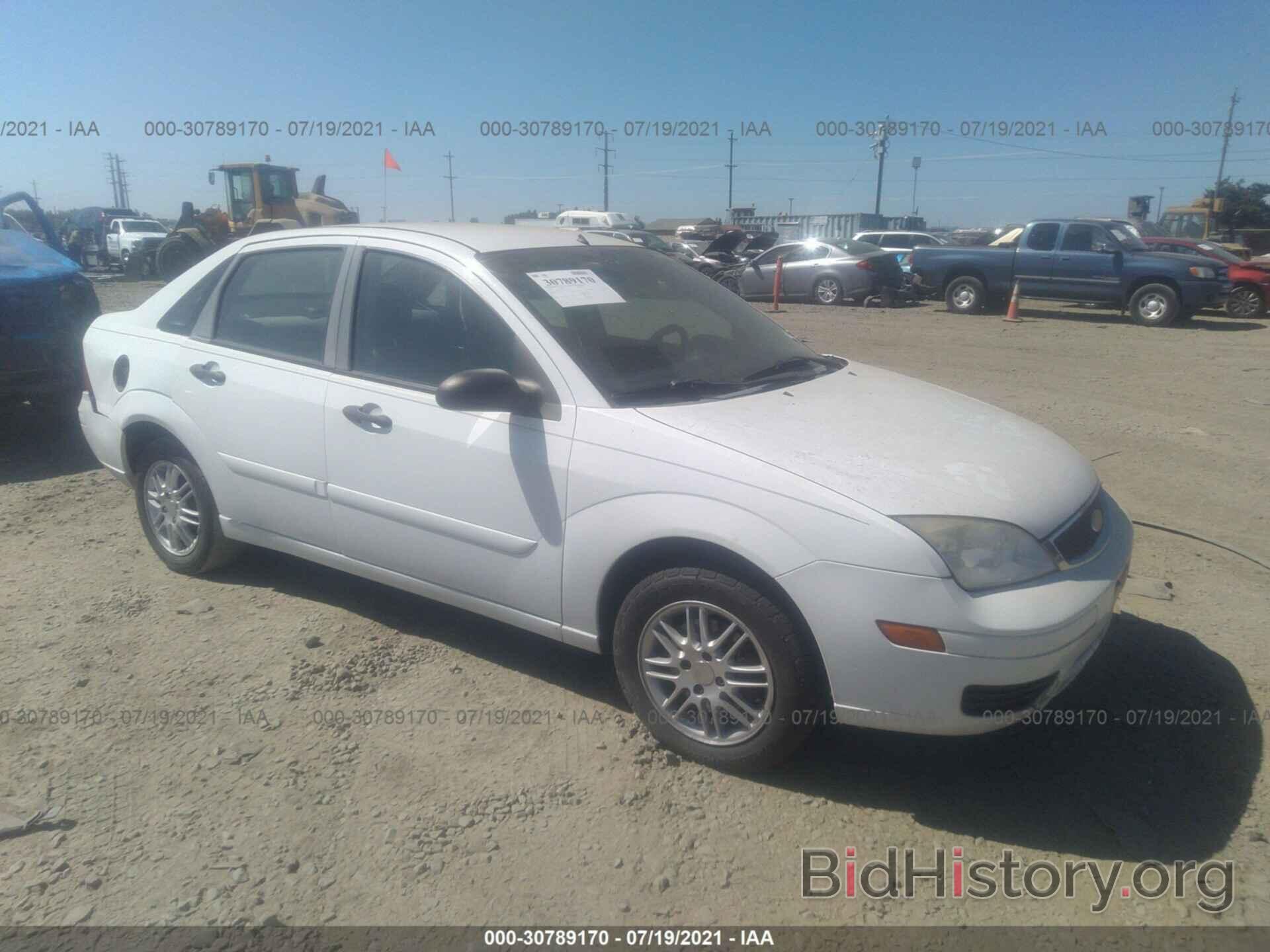 Photo 1FAFP34NX7W254874 - FORD FOCUS 2007