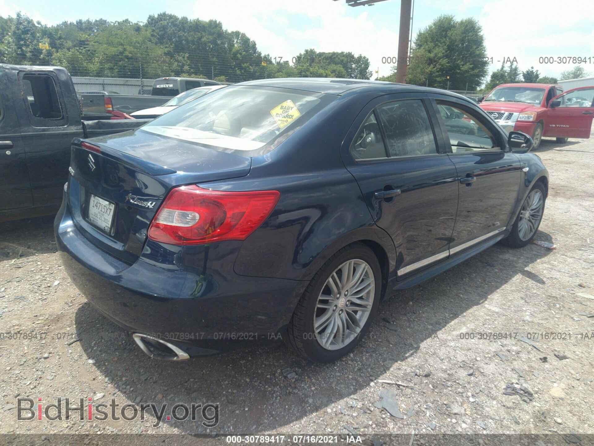 2011 SUZUKI KIZASHI - VIN: JS2RE9A83B6110290 - Фото 4