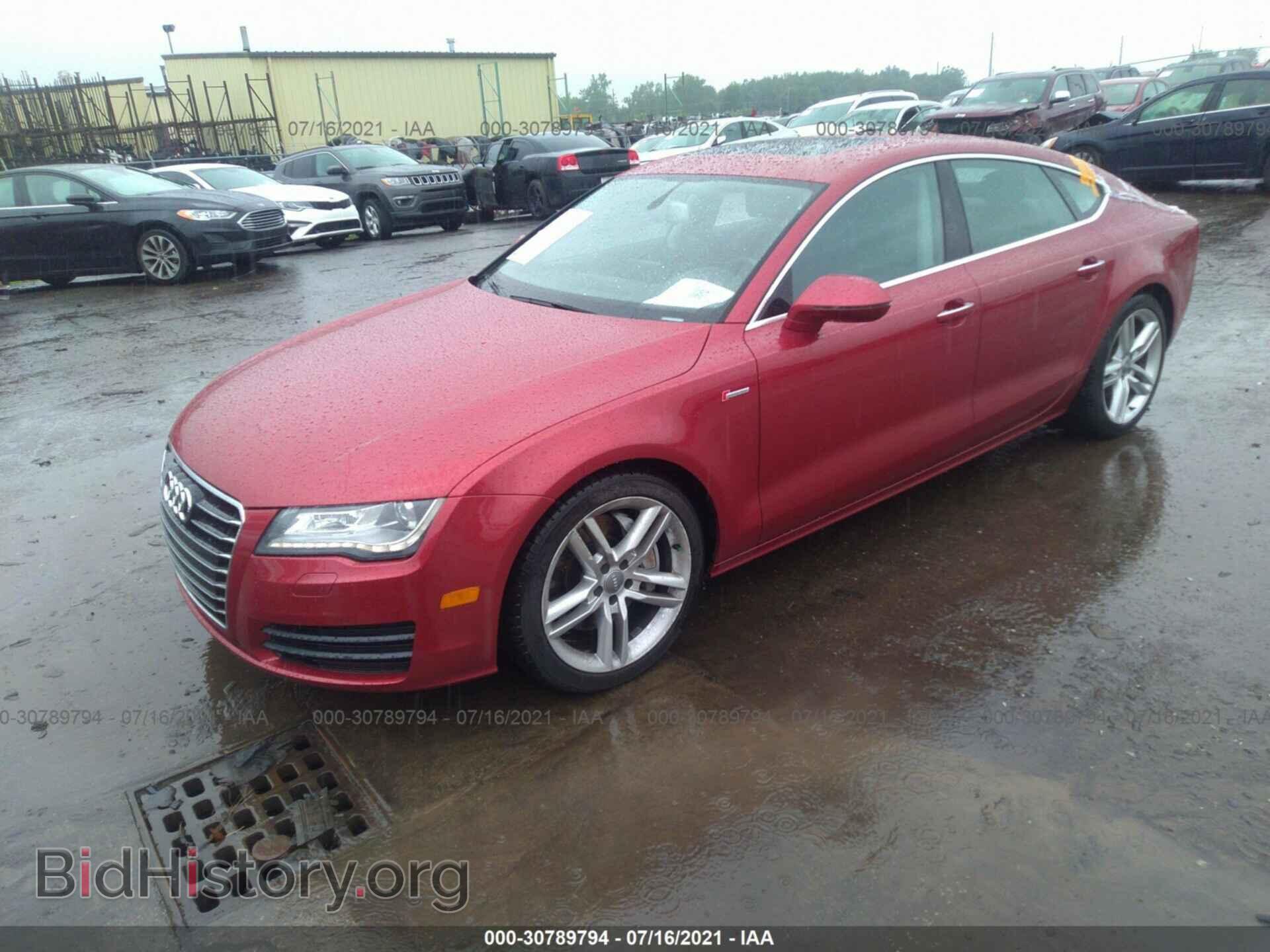 2013 AUDI A7 - VIN: WAUYGAFC2DN024246 - Фото 2