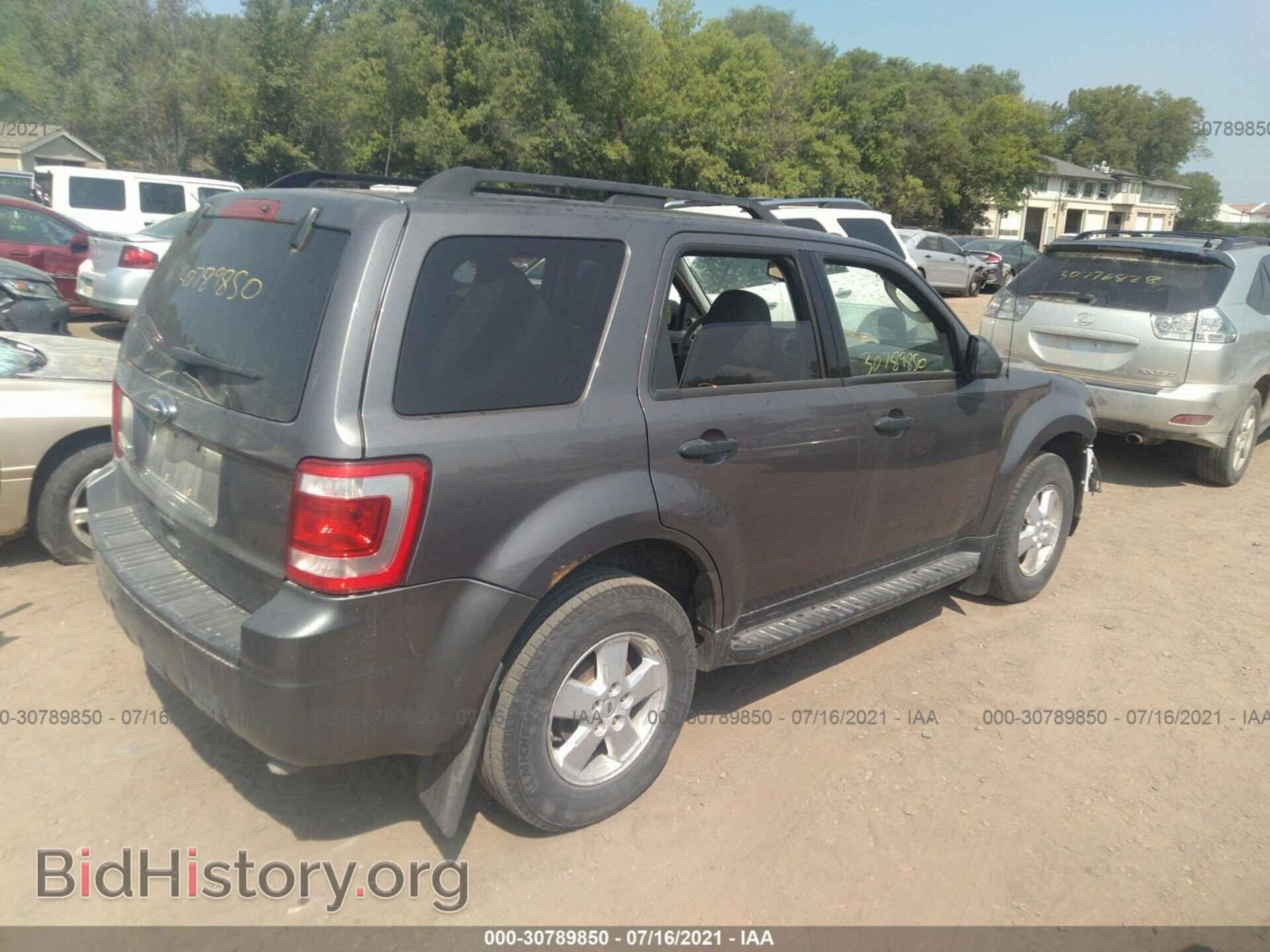 2010 FORD ESCAPE - VIN: 1FMCU0D70AKA33851 - Фото 4