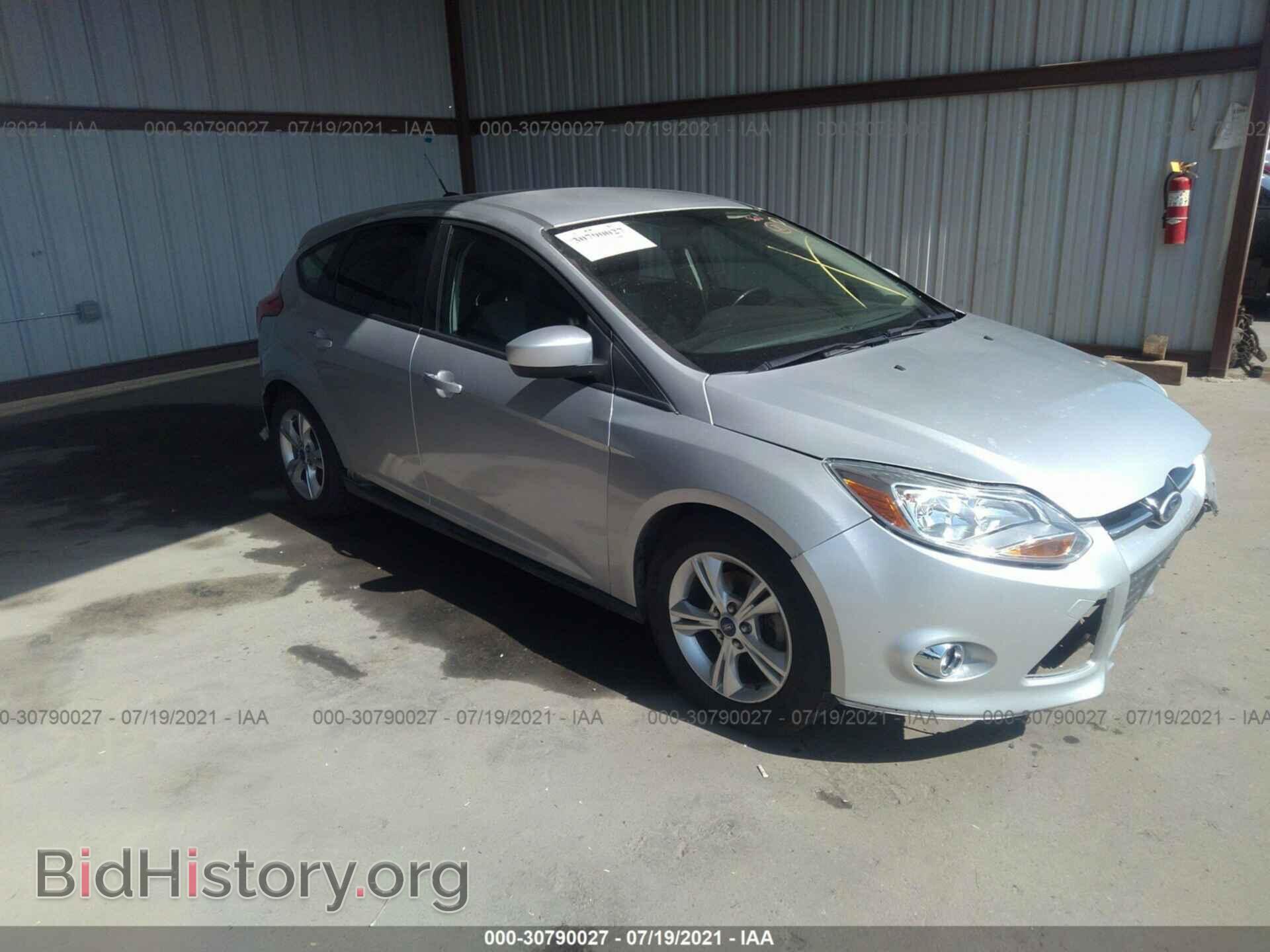 Photo 1FAHP3K24CL263048 - FORD FOCUS 2012