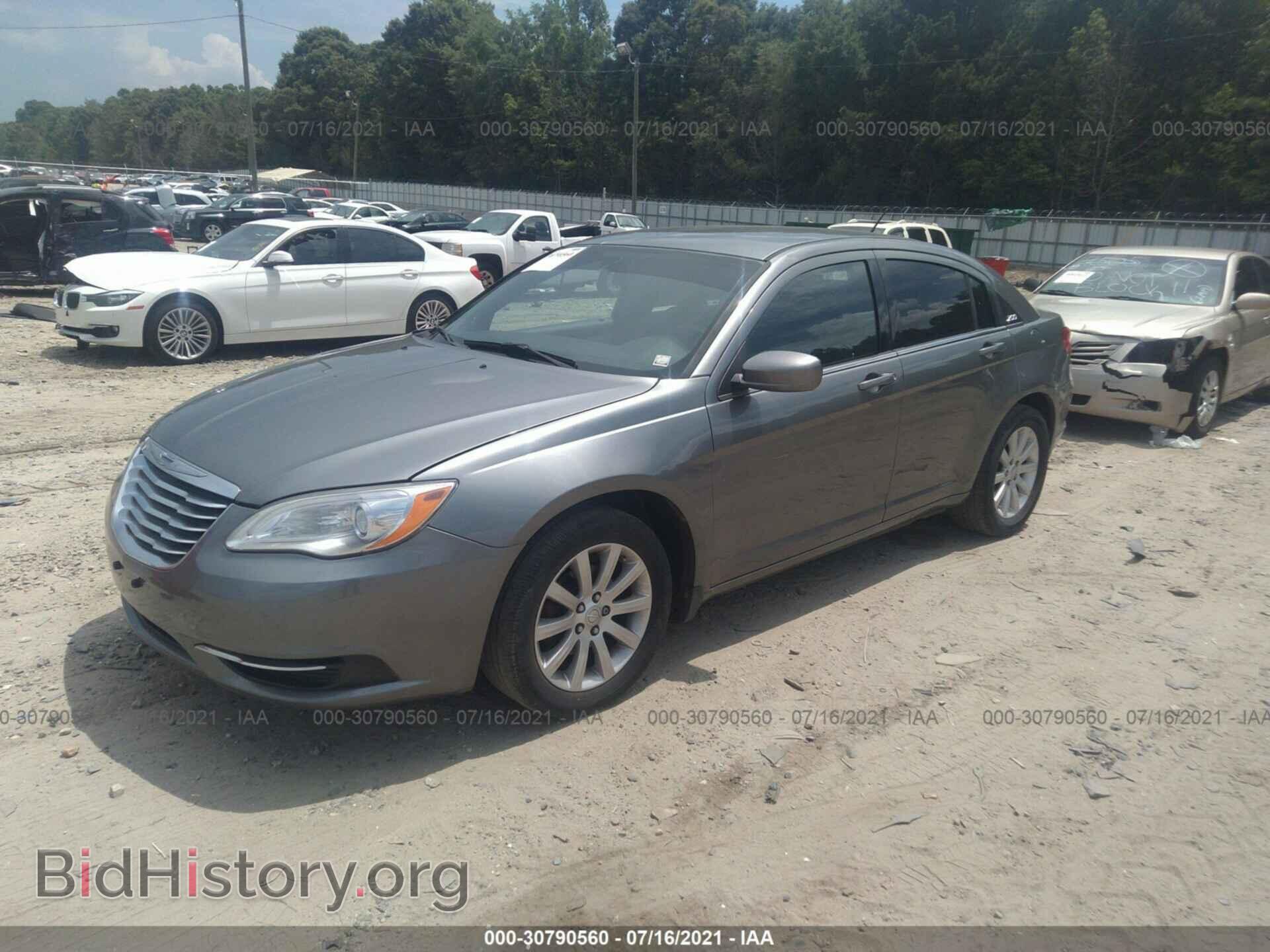2012 CHRYSLER 200 - VIN: 1C3CCBBB0CN103672 - Фото 2
