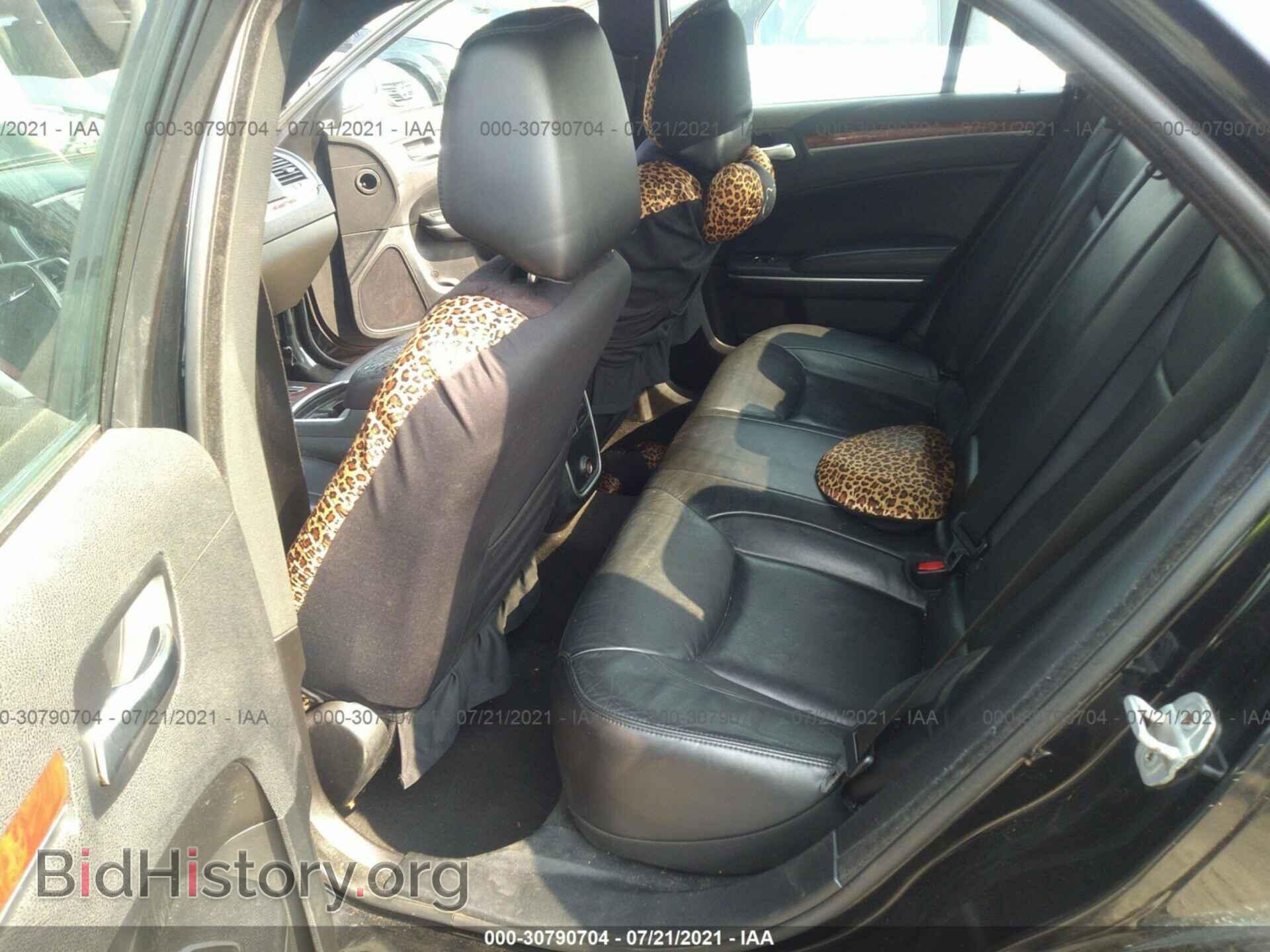 2012 CHRYSLER 300 - VIN: 2C3CCACG0CH249695 - Фото 8