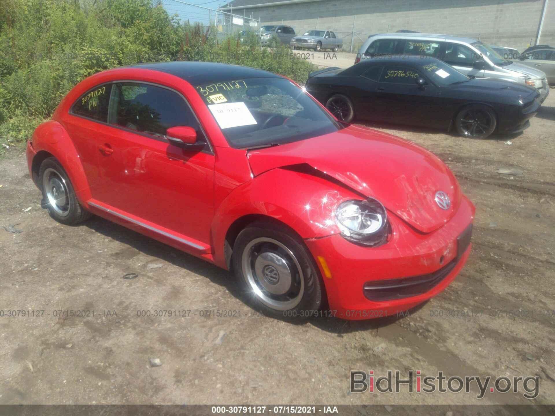 Photo 3VWHP7AT9DM617087 - VOLKSWAGEN BEETLE COUPE 2013