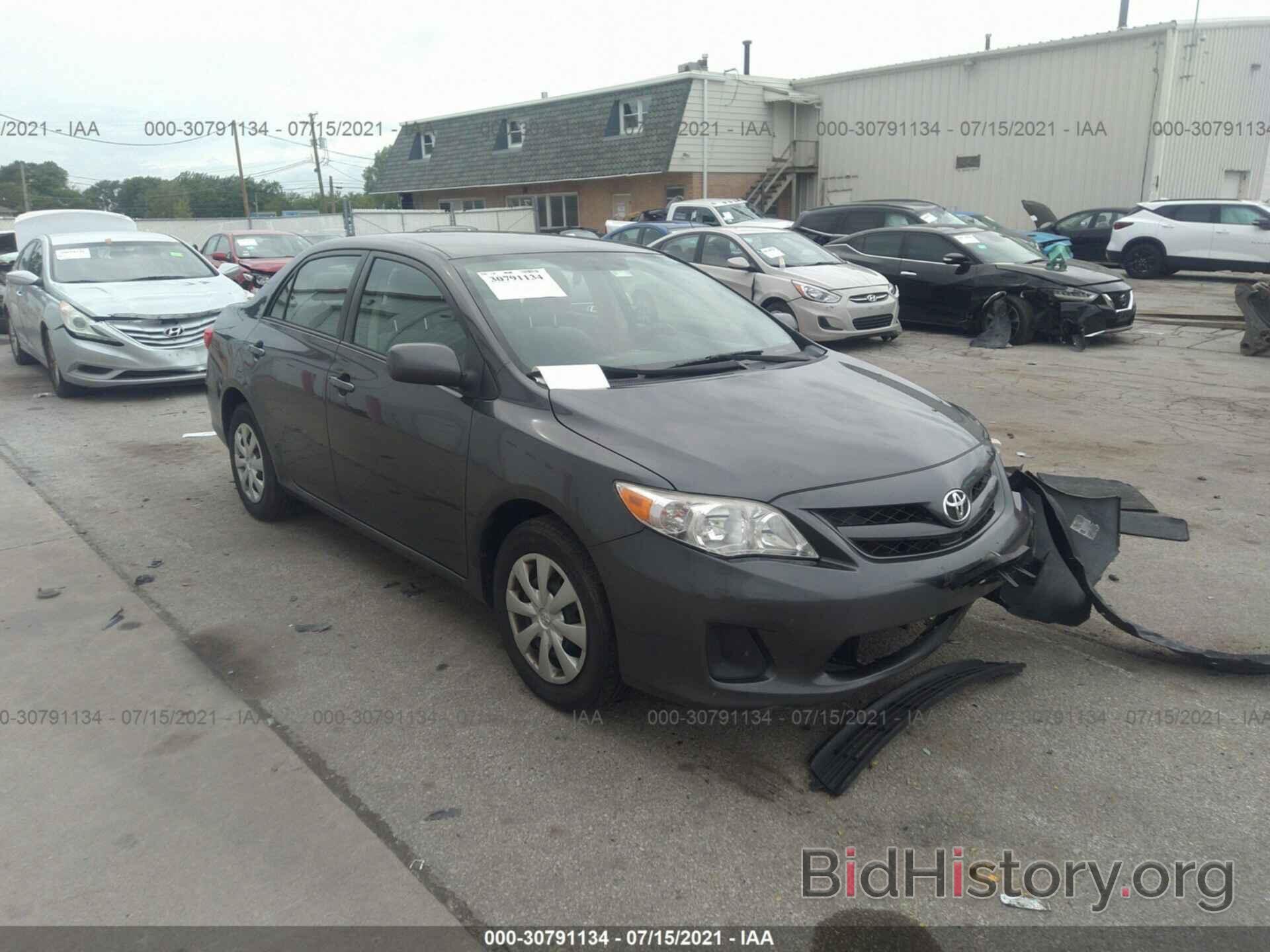 Photo 2T1BU4EE5BC740385 - TOYOTA COROLLA 2011