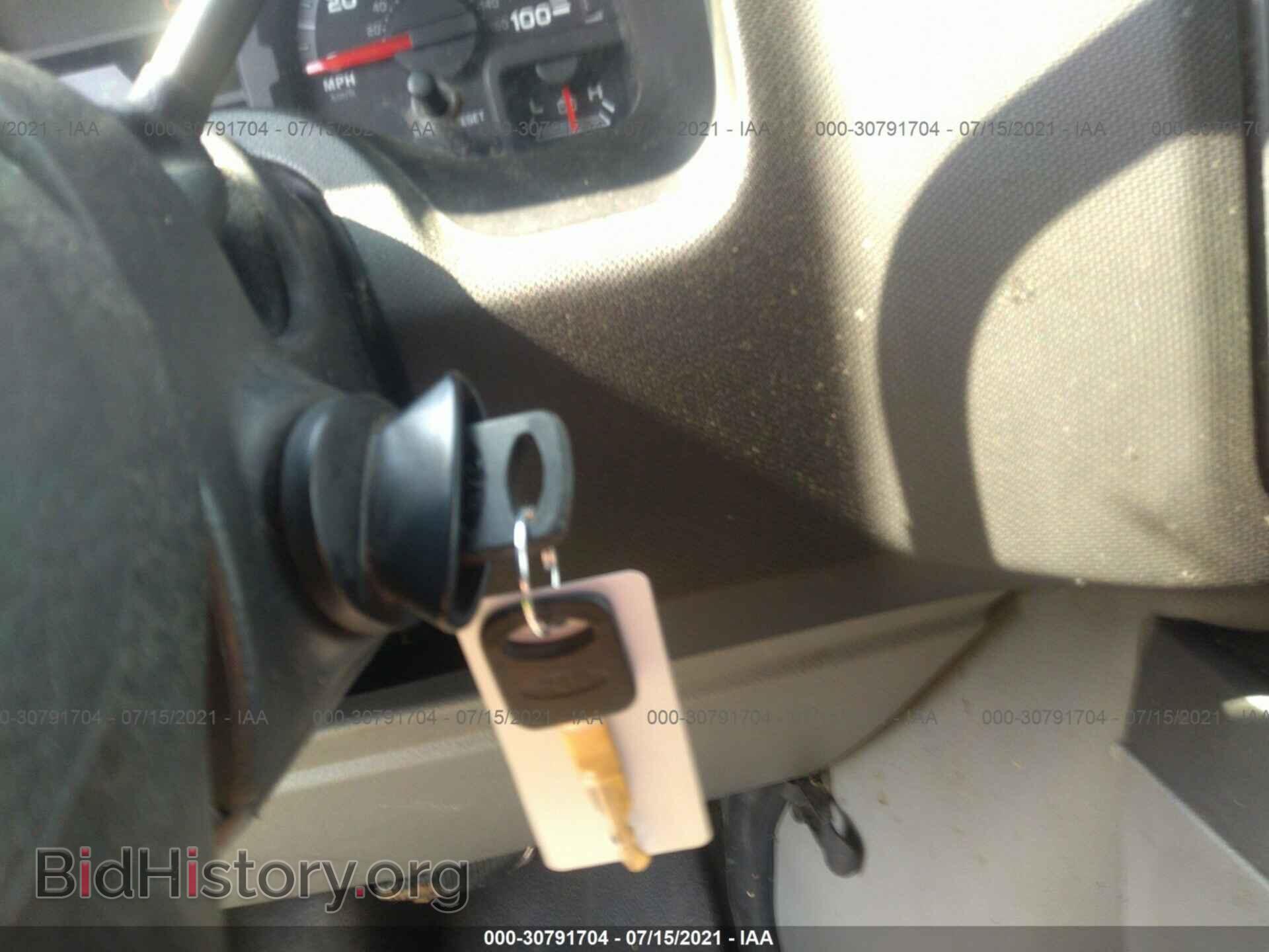 2009 FORD ECONOLINE CARGO VAN - VIN: 1FTNE24W79DA33732 - Фото 11