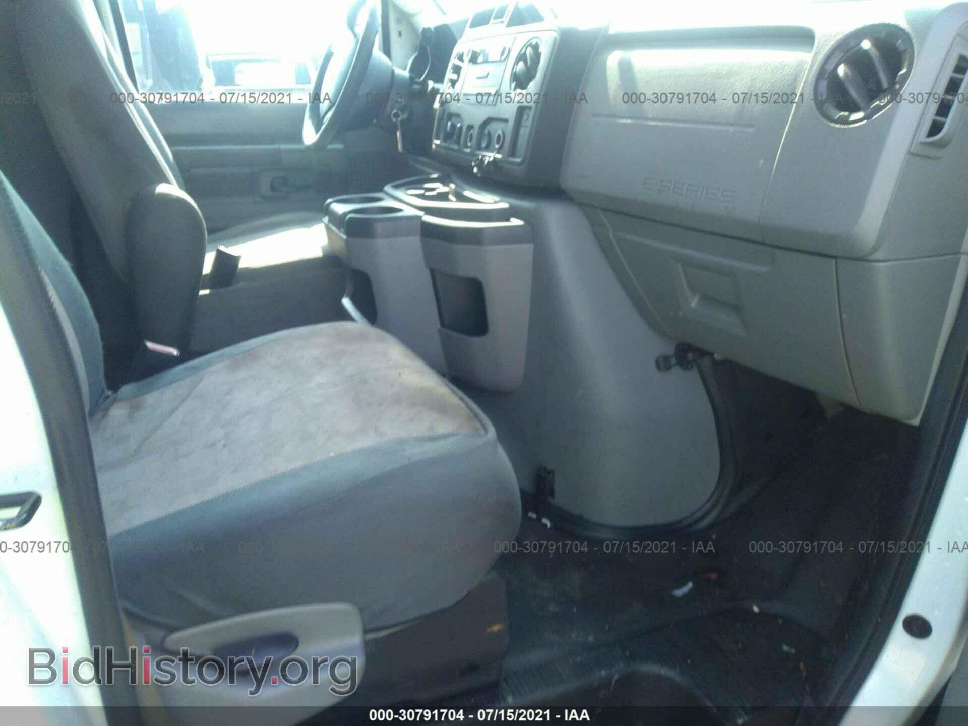 2009 FORD ECONOLINE CARGO VAN - VIN: 1FTNE24W79DA33732 - Фото 5
