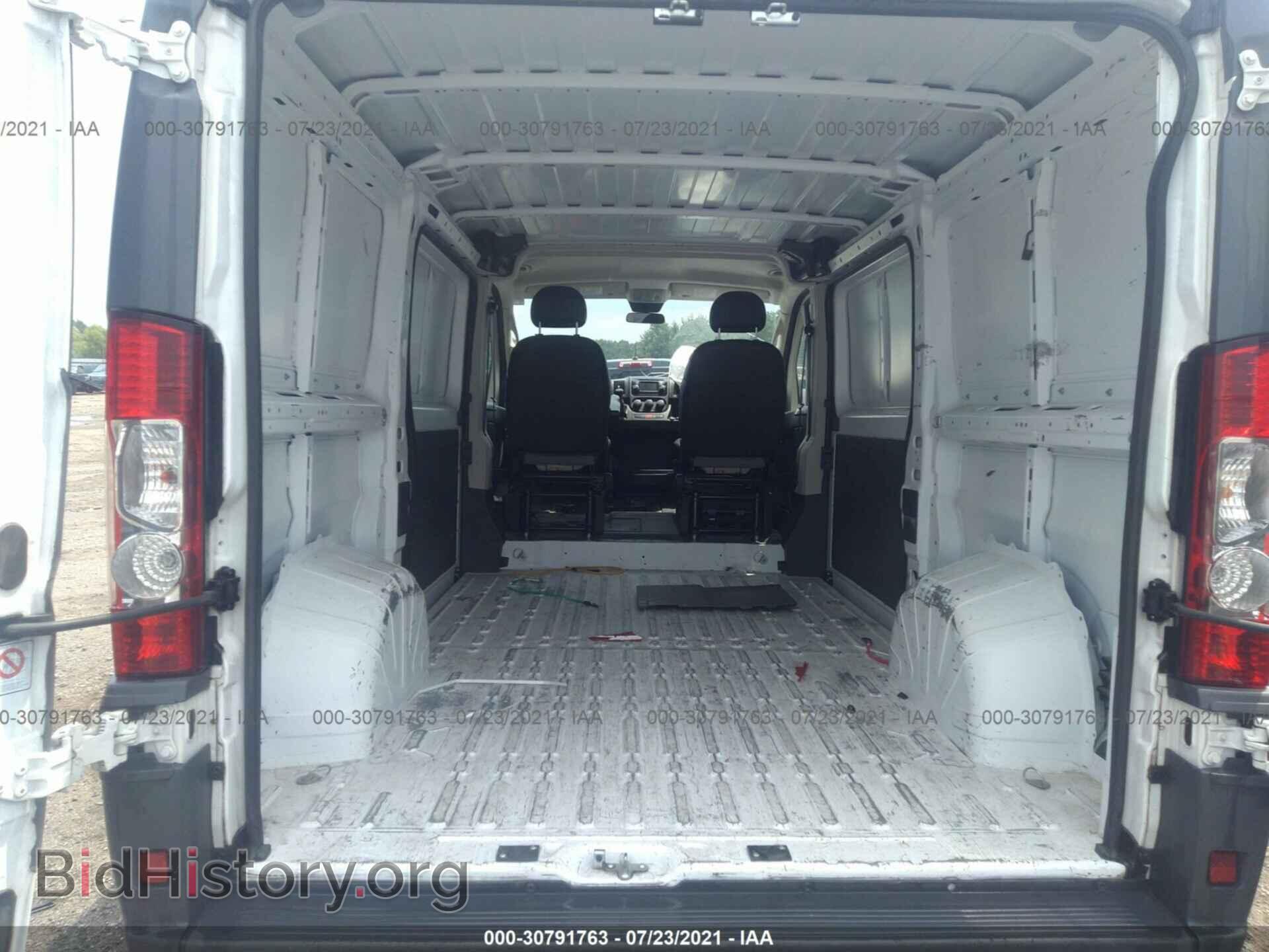 2017 RAM PROMASTER CARGO VAN - VIN: 3C6TRVAG5HE542684 - Фото 8