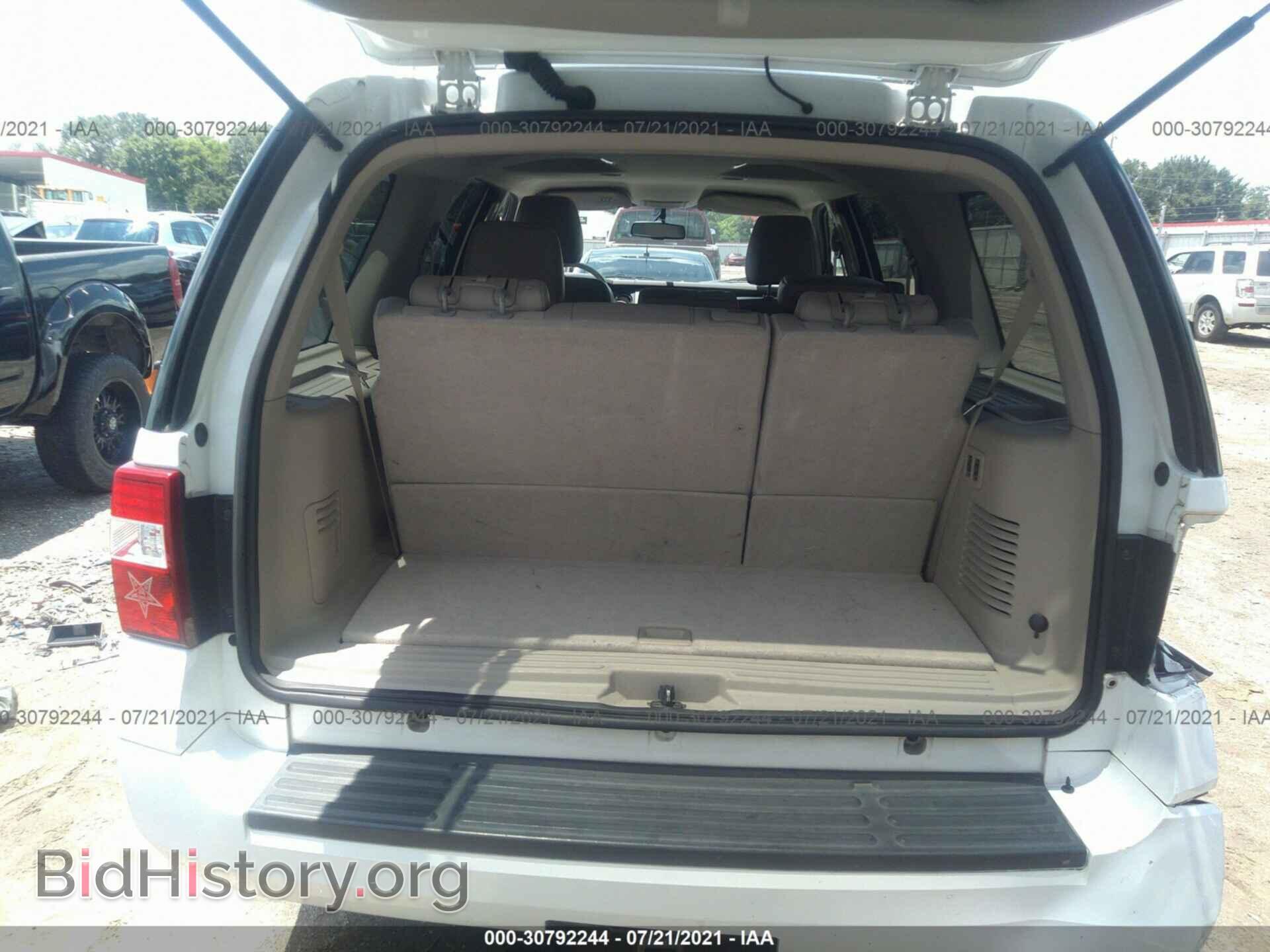 2009 FORD EXPEDITION - VIN: 1FMFU155X9EA71582 - Фото 8