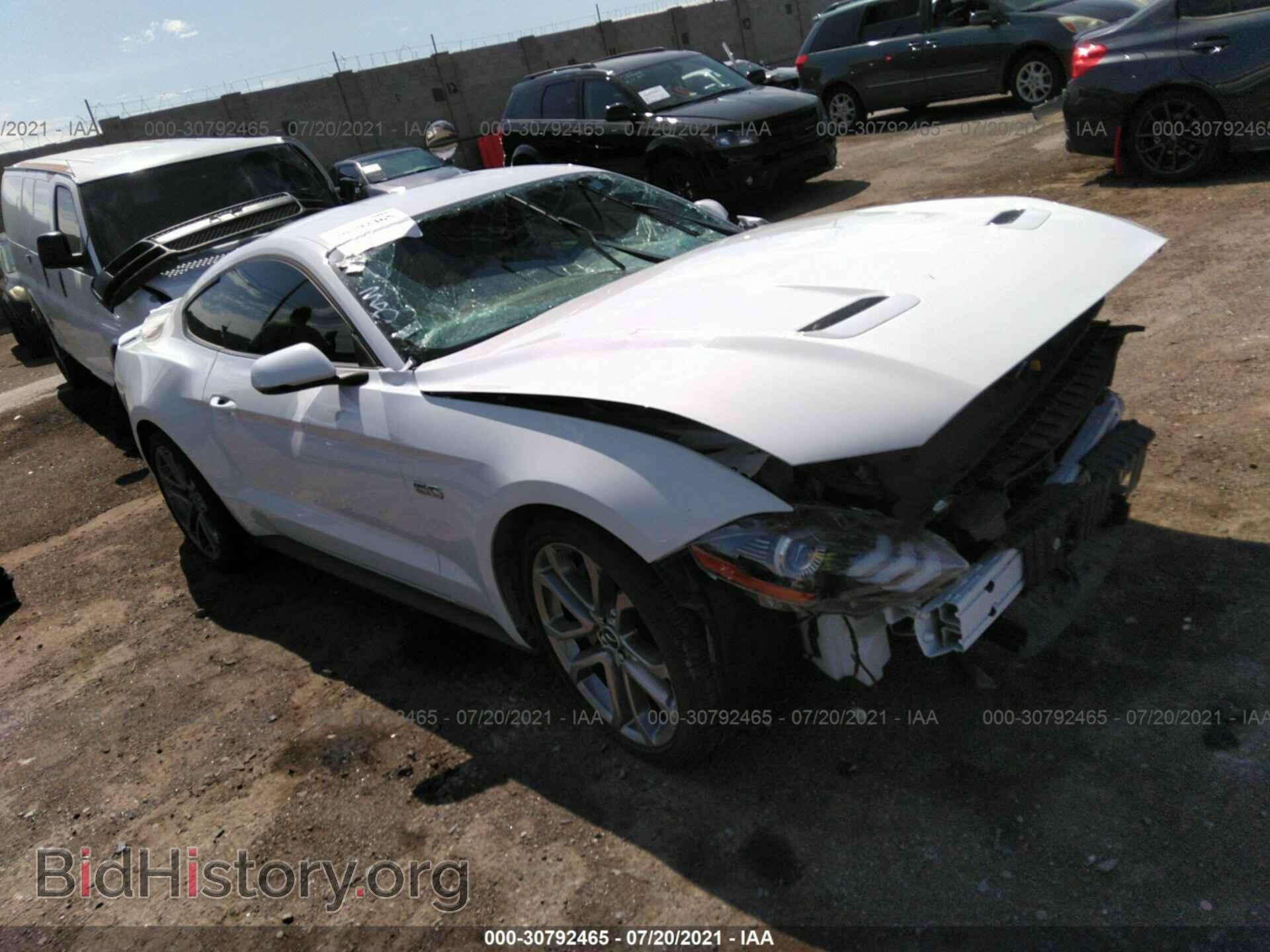 Photo 1FA6P8CF9J5118949 - FORD MUSTANG 2018